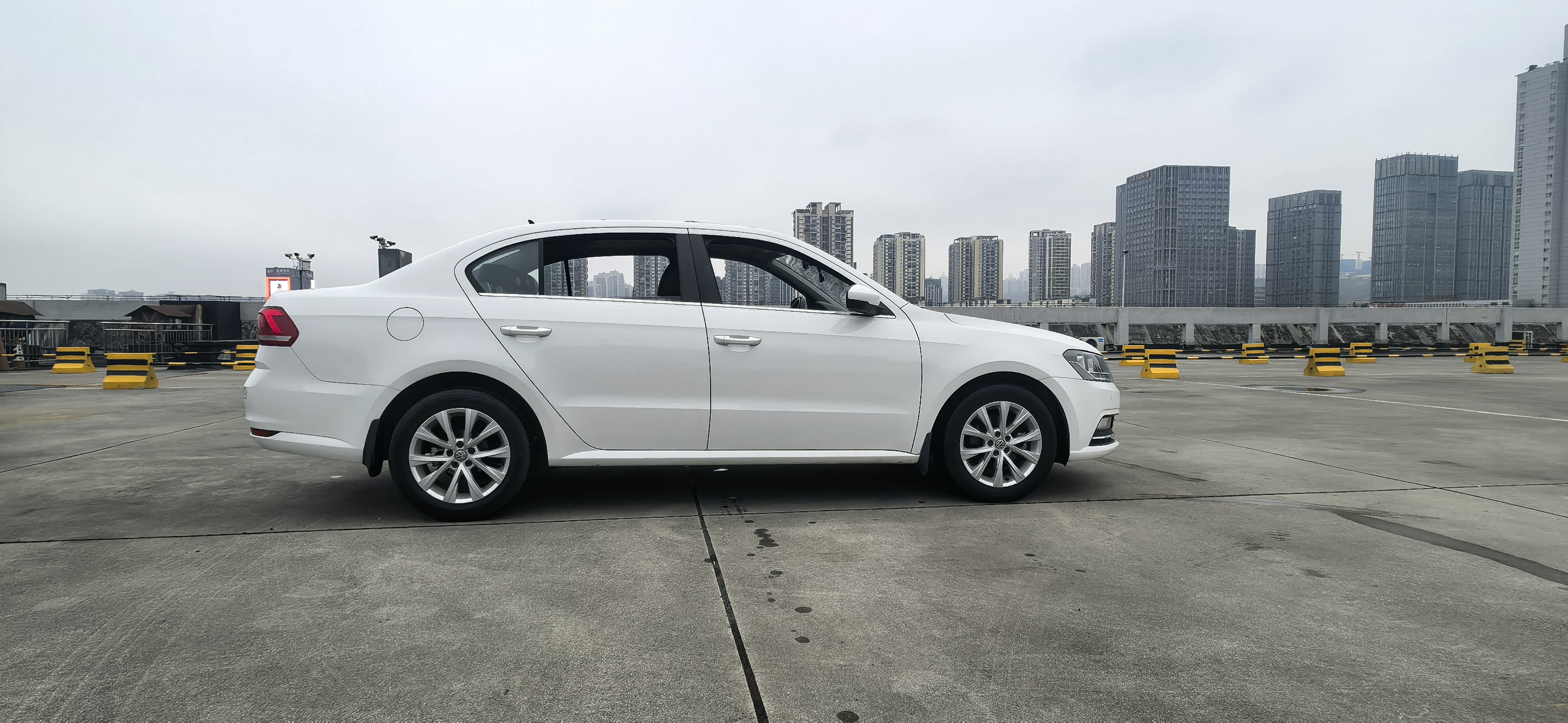 Volkswagen Lavida 2018 #3 Volkswagen Lavida 2018 car image #3