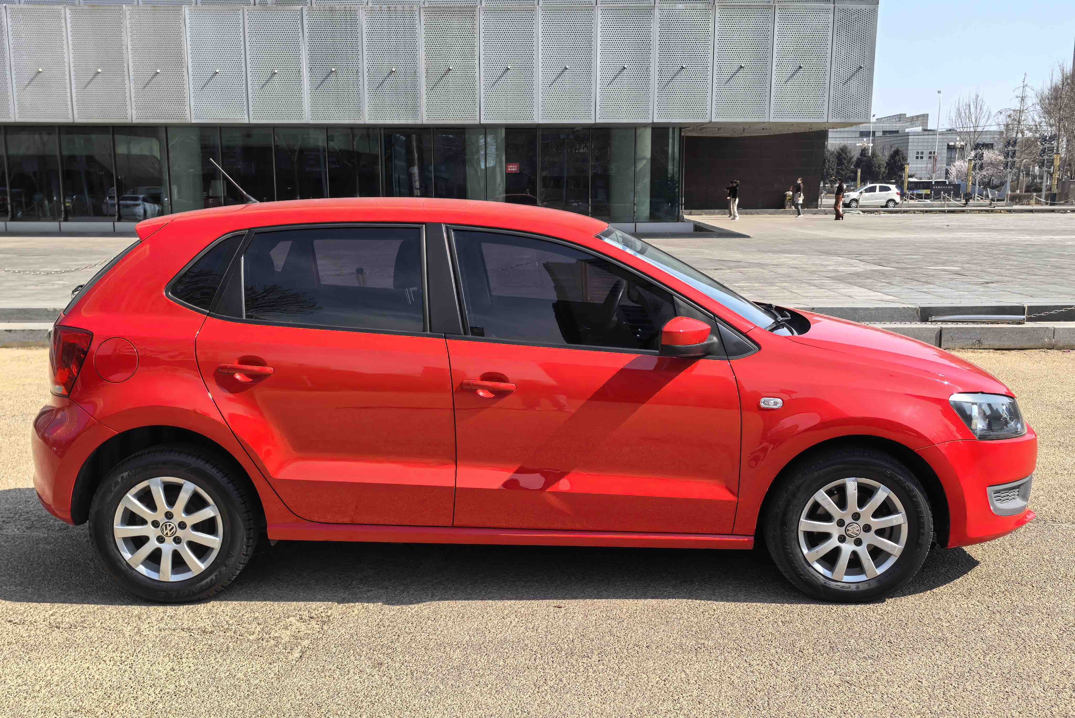 Polo 2013 car image #3