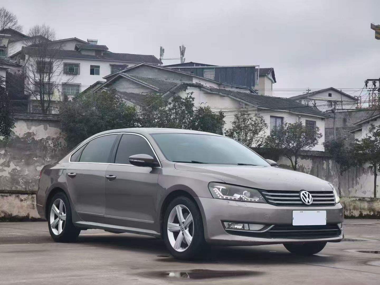 Volkswagen Passat 2014 immagine di auto #3