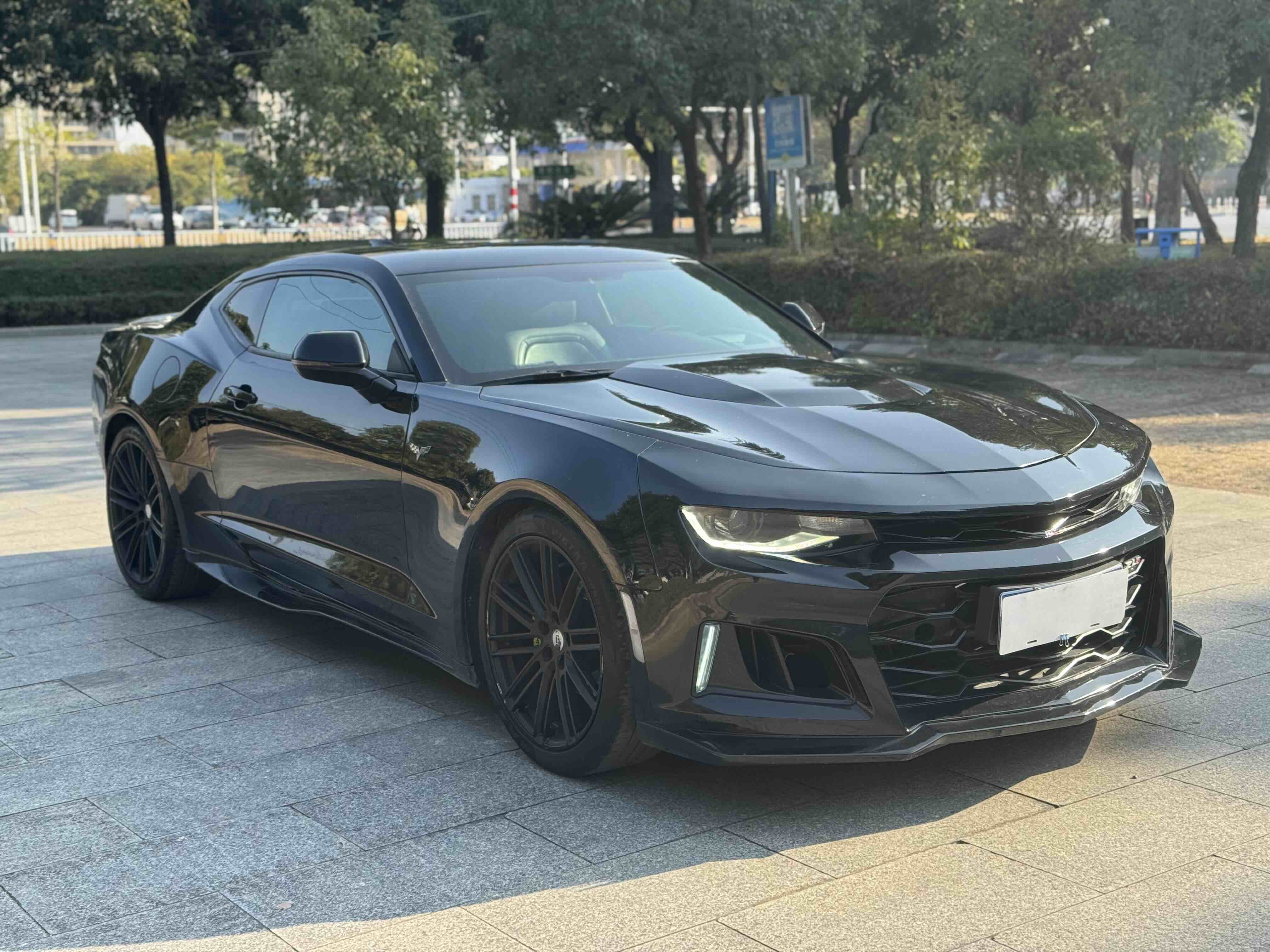 Chevrolet Camaro 2018 imagem de carro #3