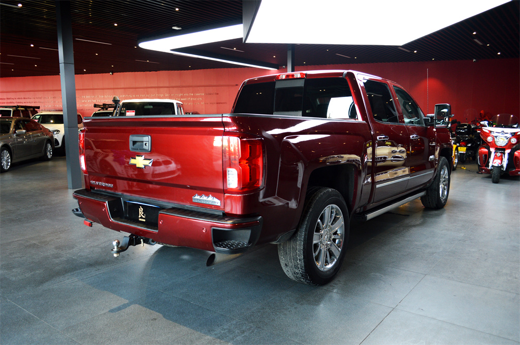 Chevrolet Silverado 2018 car image #3