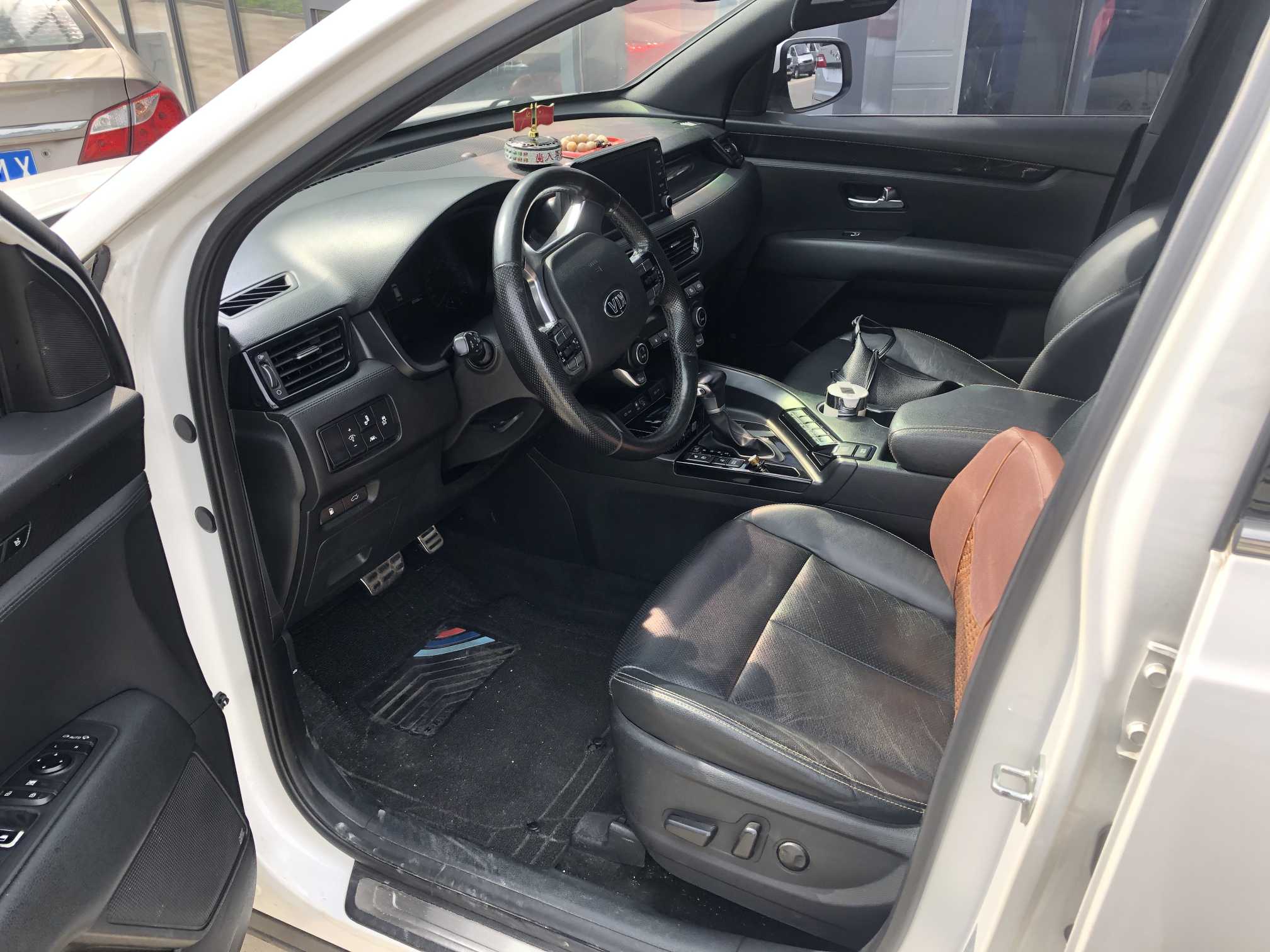 Kia Sorento 2017 immagine di auto #3