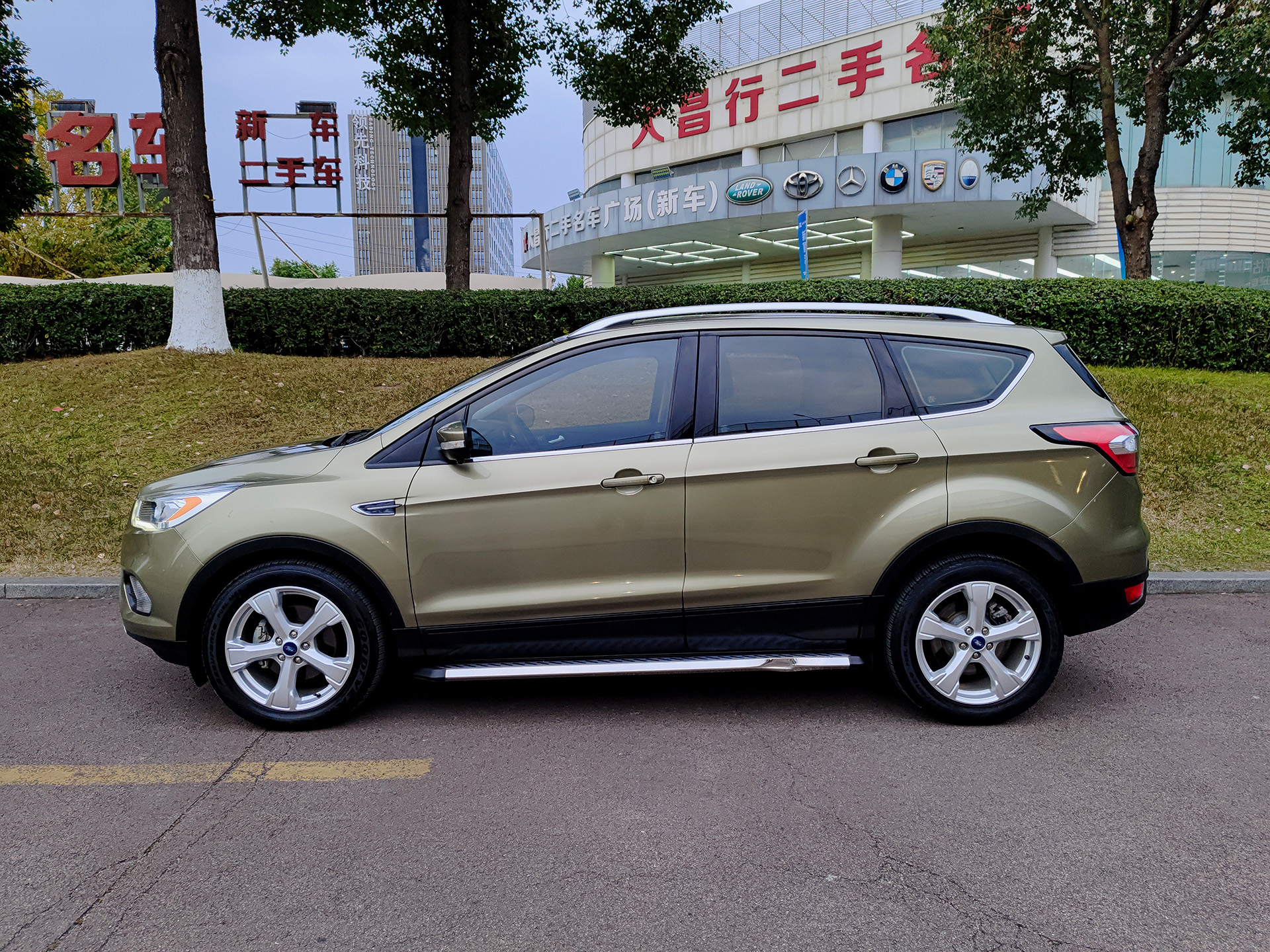 Ford Kuga 2017 #3 Ford Kuga 2017 car image #3
