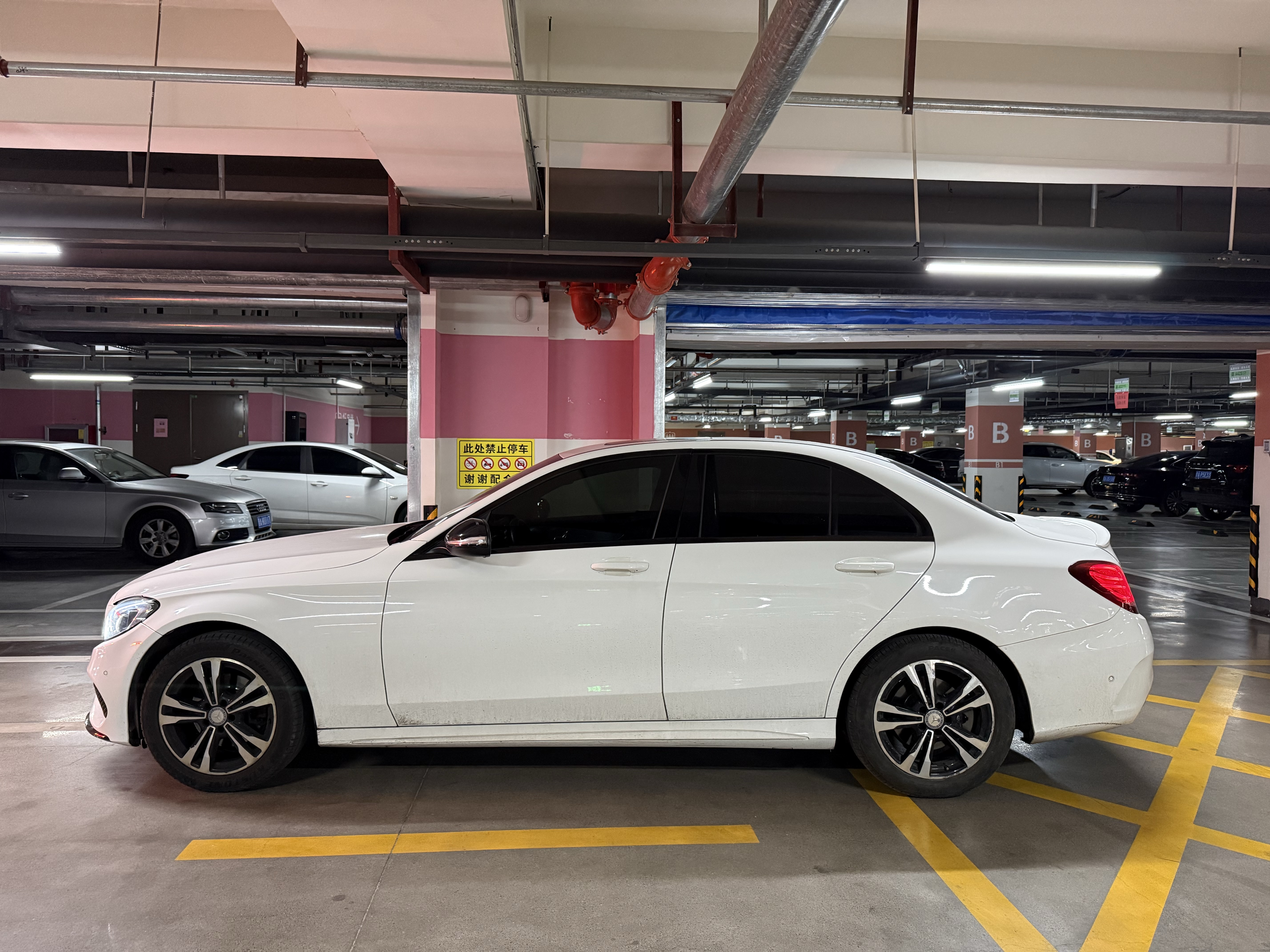 Mercedes-Benz C Class 2017 car image #3