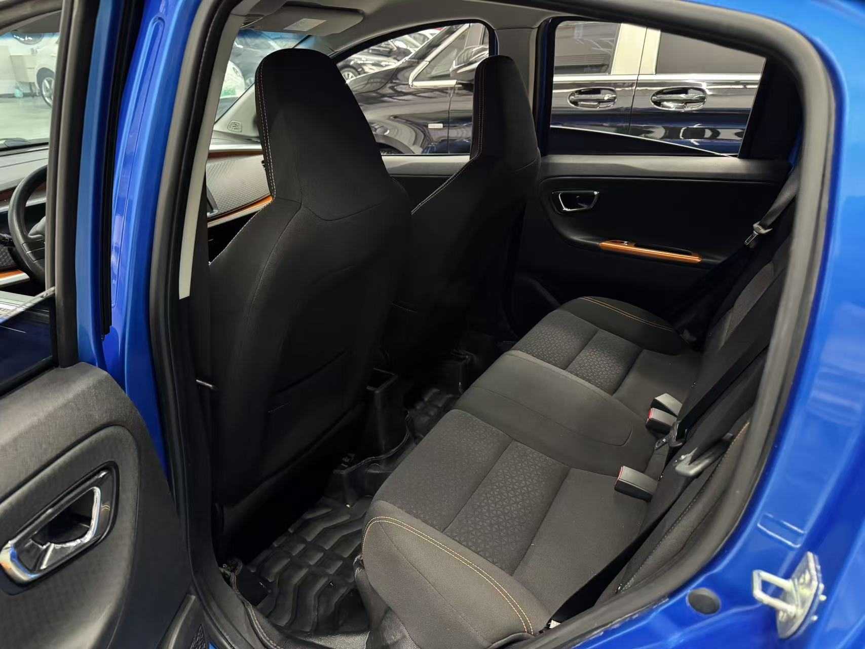 GEELY Vision X1 2018 car image #3