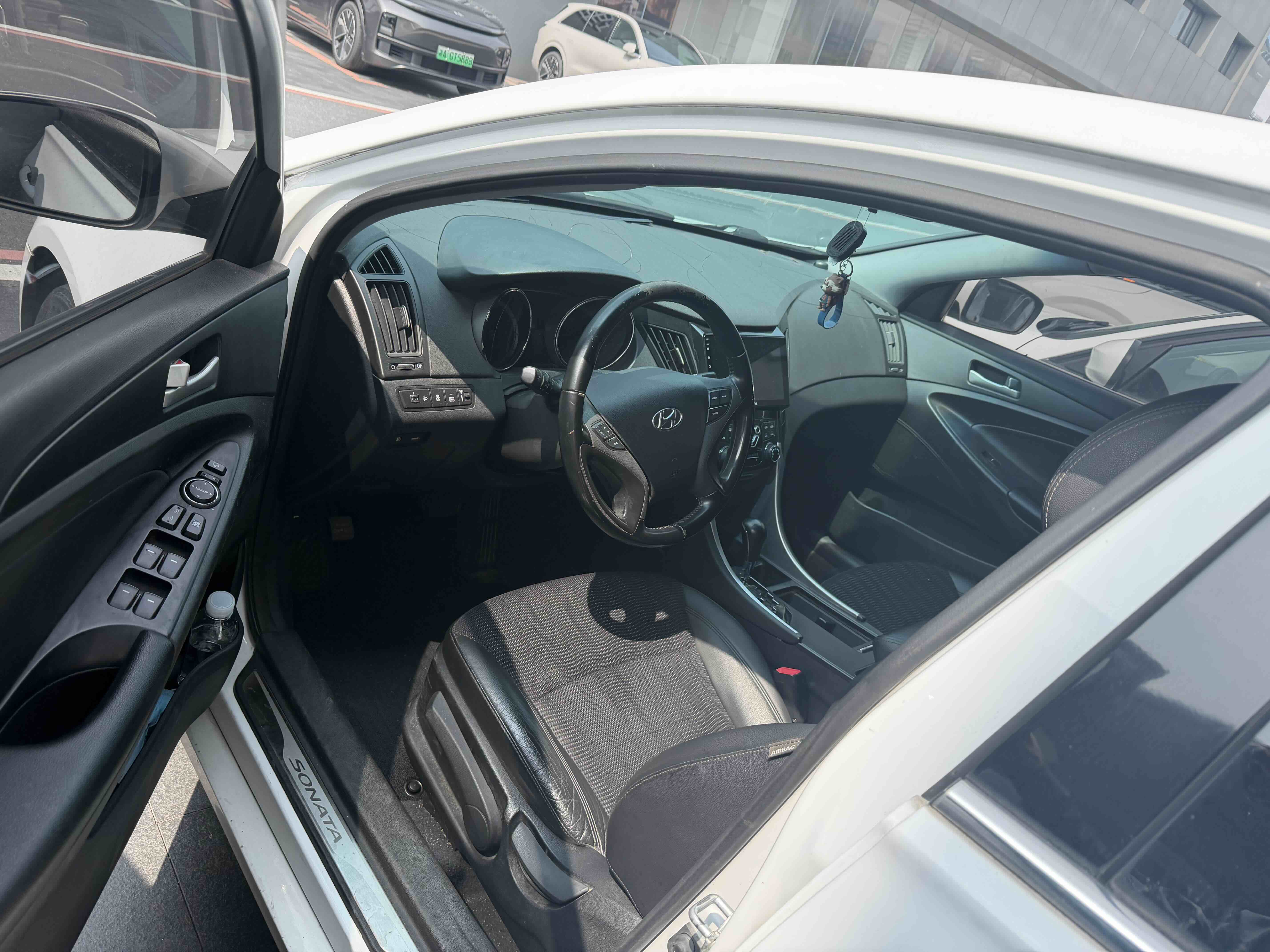 Hyundai Sonata 2013 car image #3