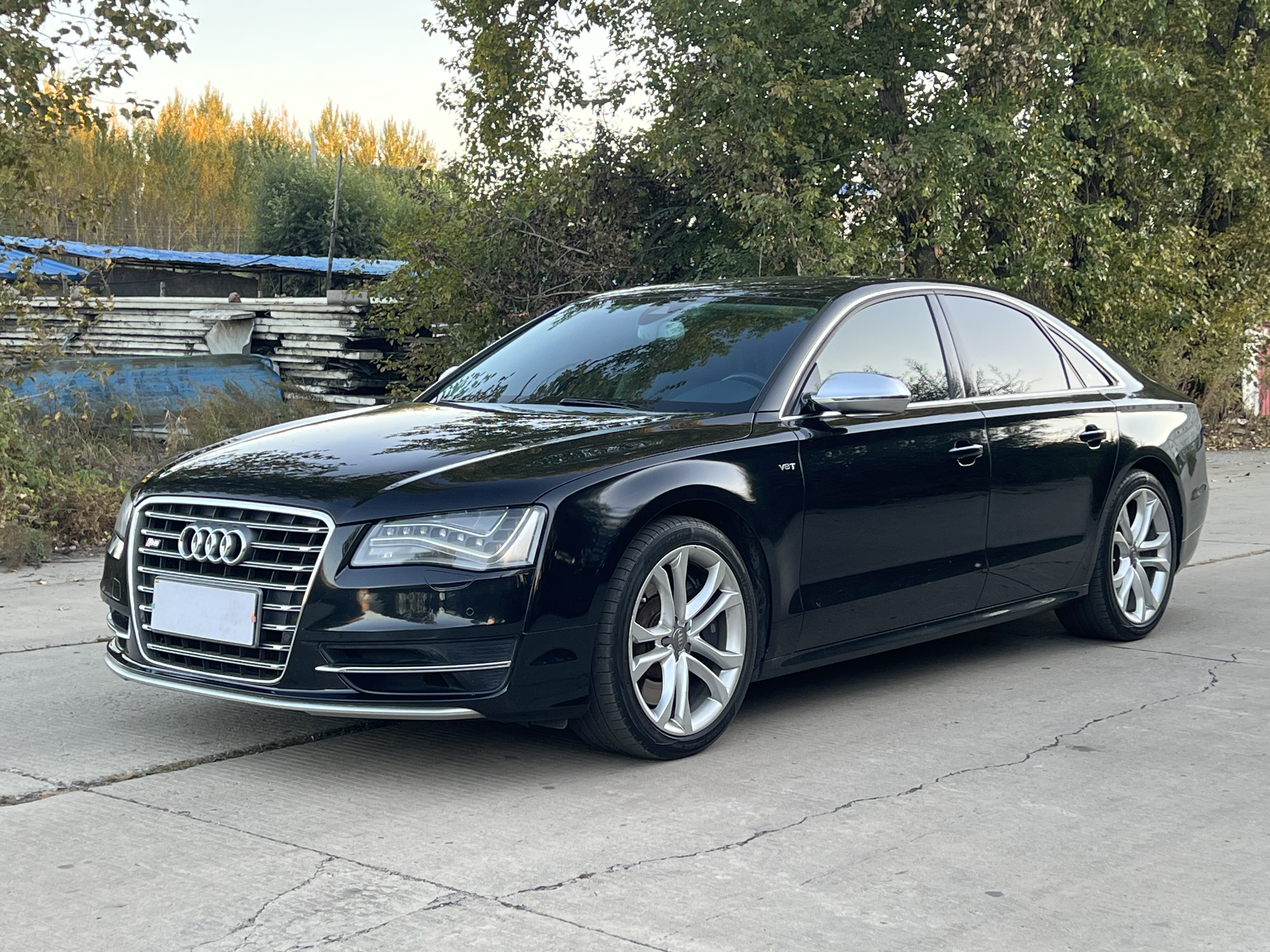 Audi S8 2013 car image #3