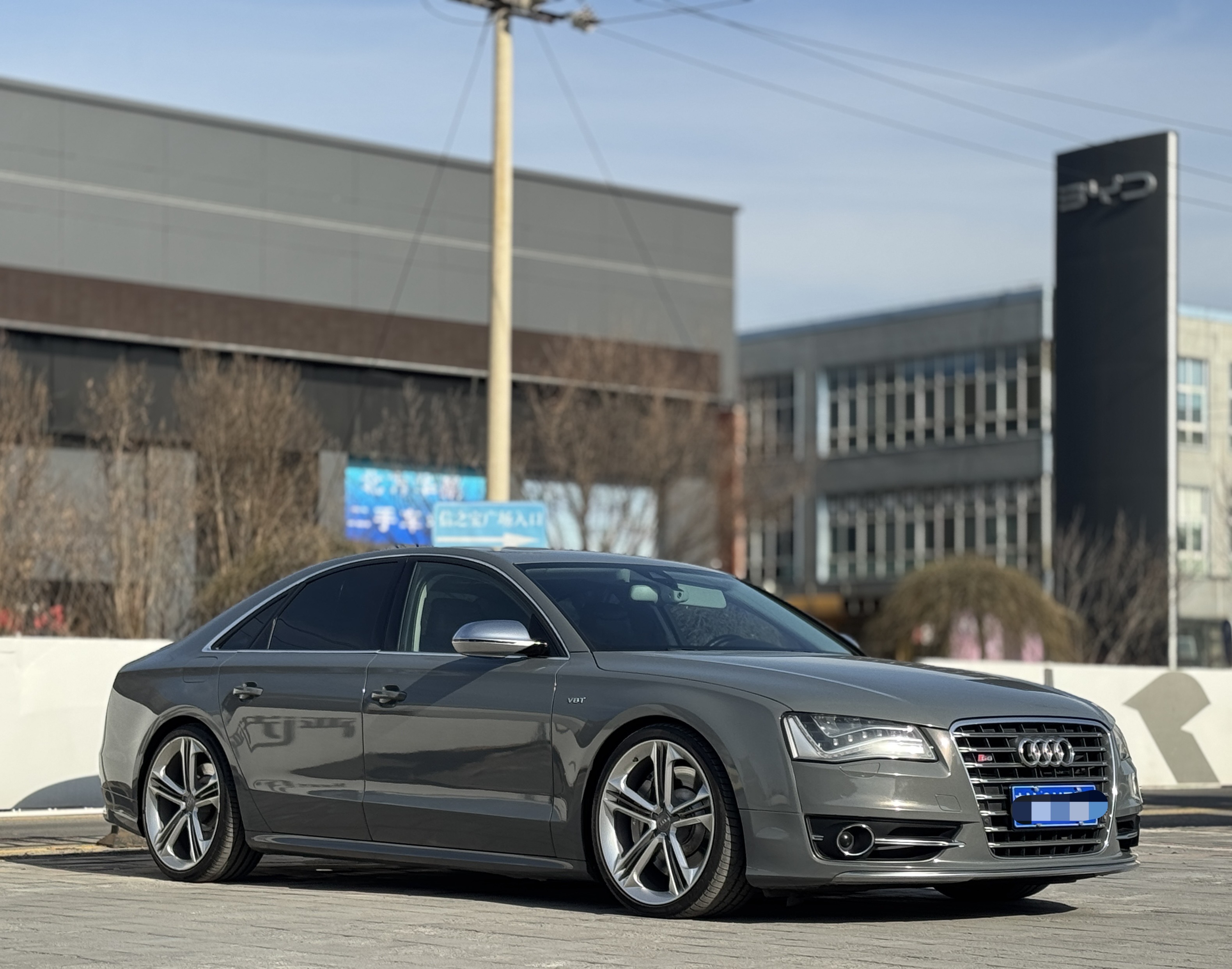 Audi S8 2012 صورة سيارة #3