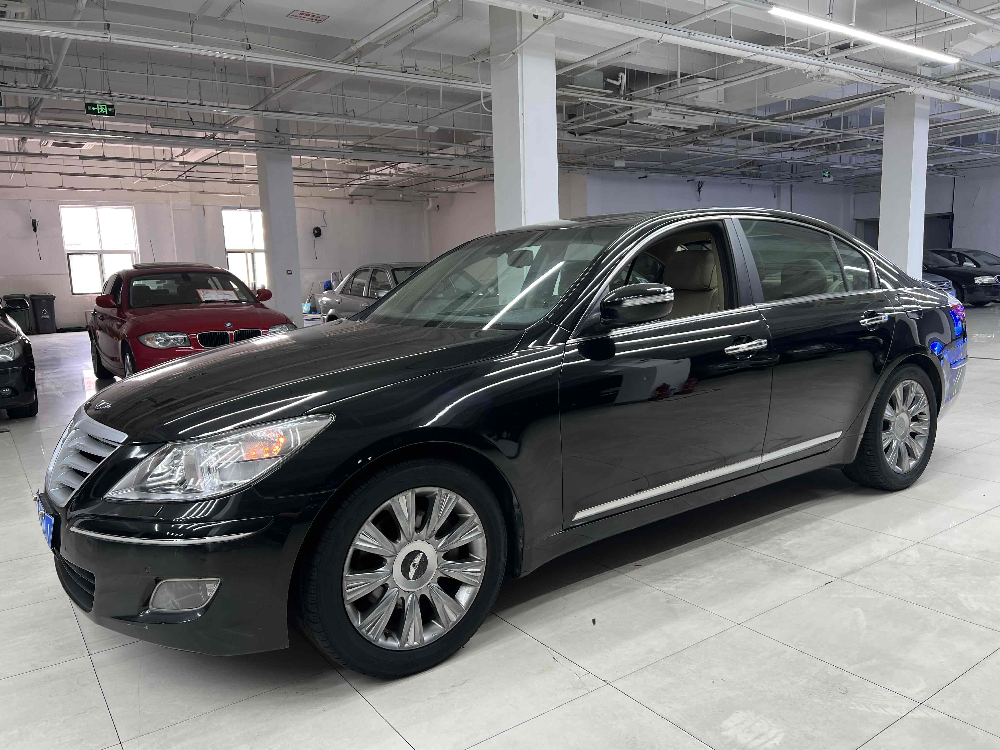 Hyundai Rohens 2011 #3 Hyundai Rohens 2011 car image #3