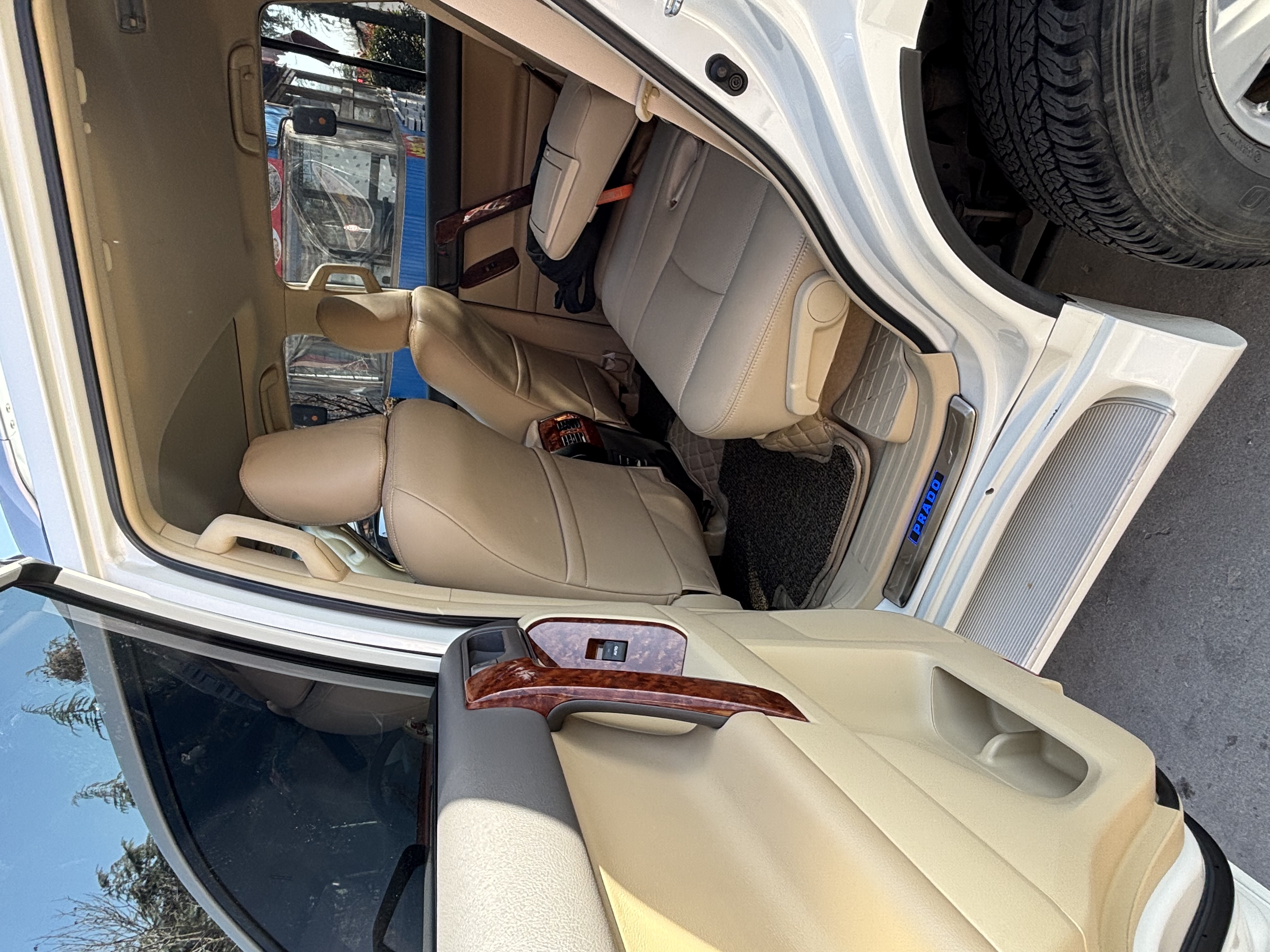 Toyota Land Cruiser Prado 2017 immagine di auto #3