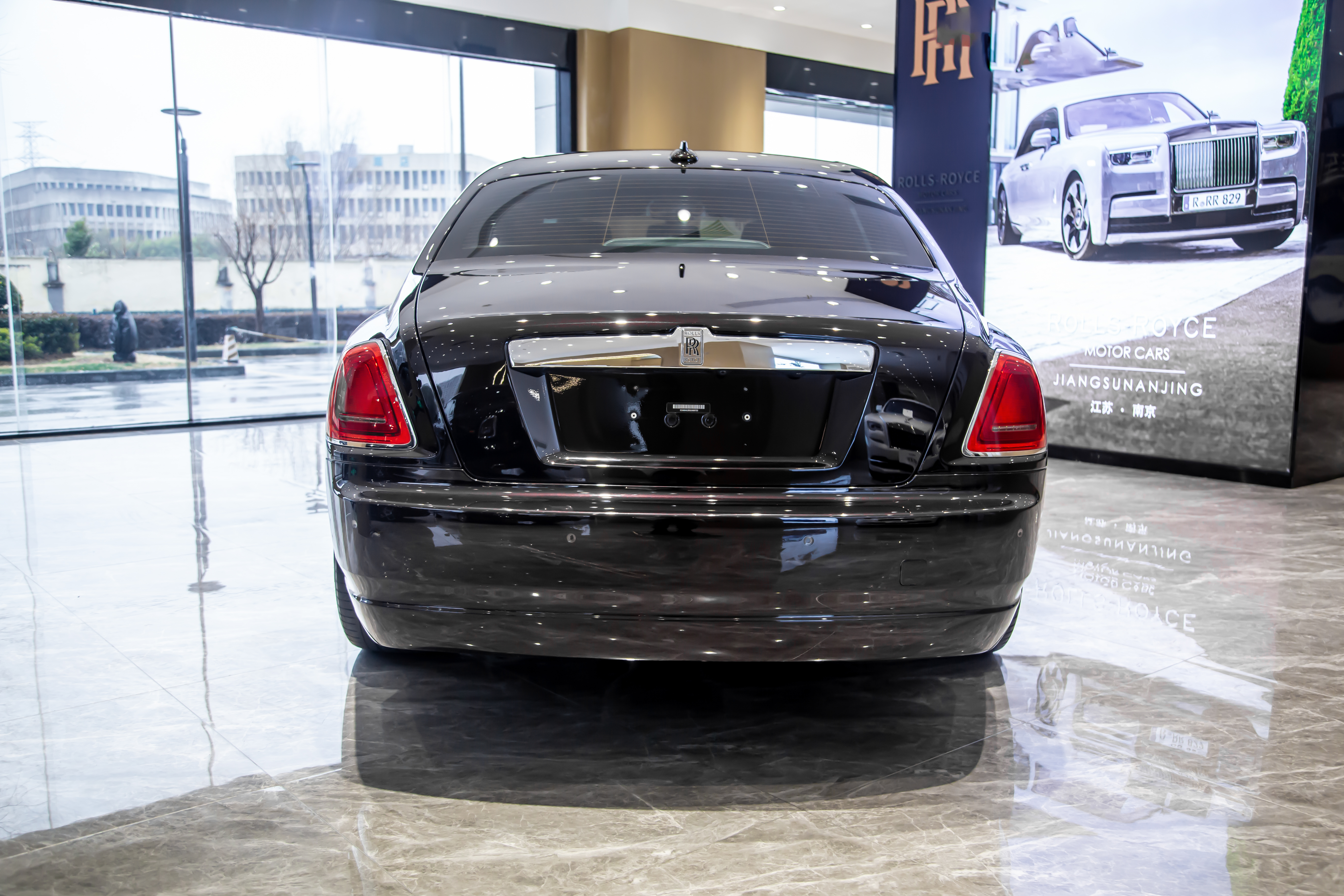 劳斯莱斯 古思特 2017 汽车图片 #3