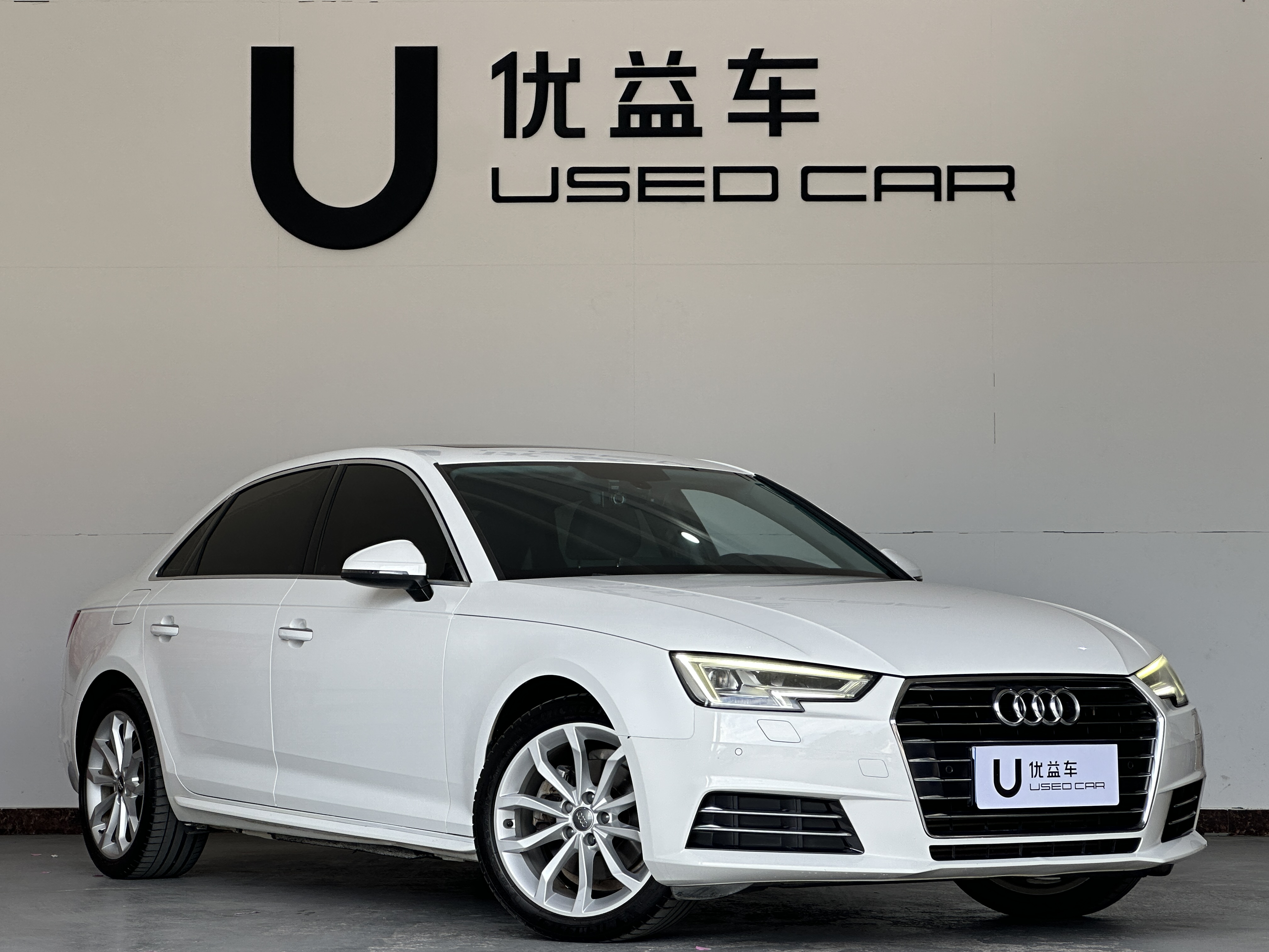 Audi A4L 2017 car image #3
