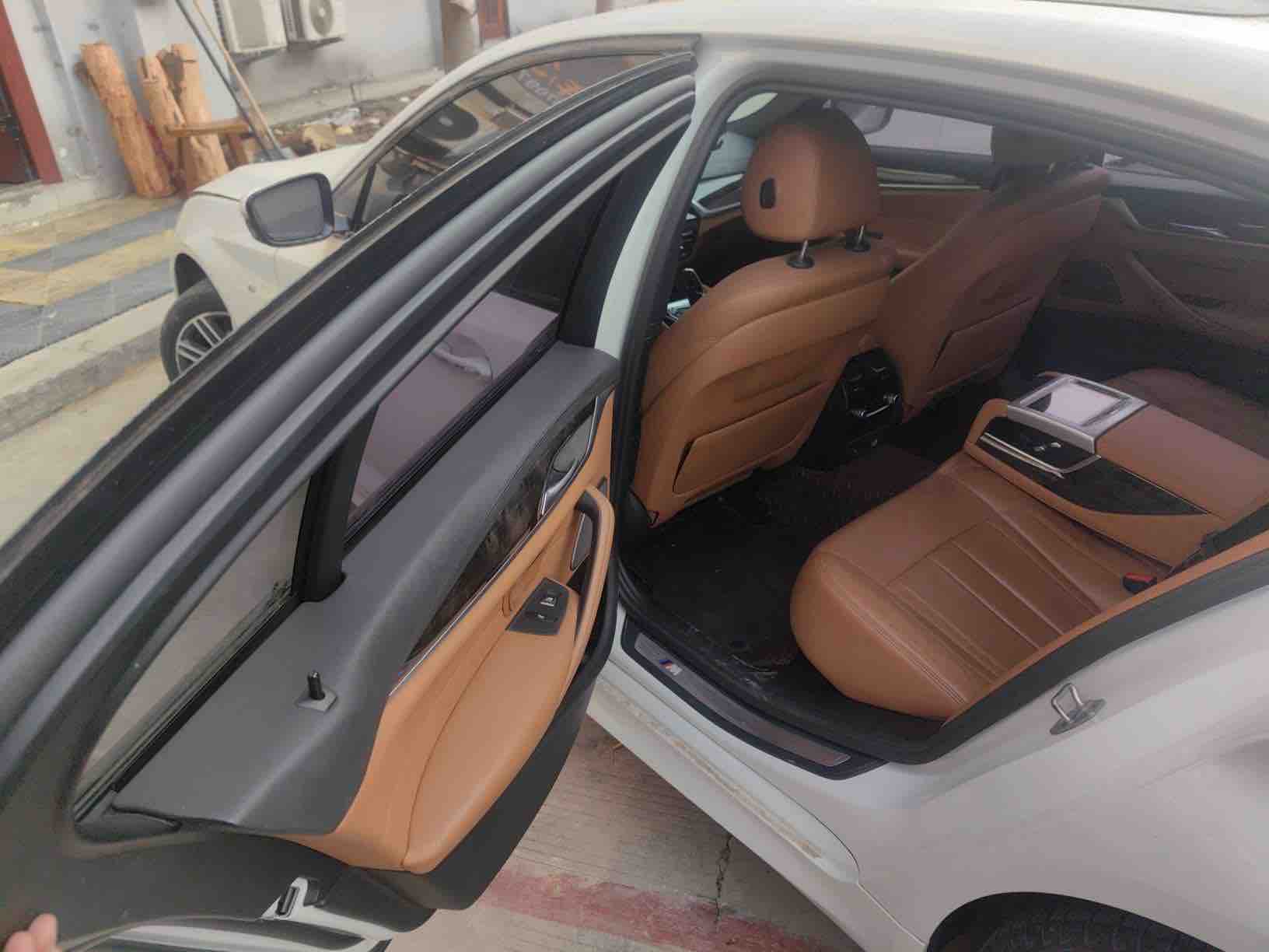 BMW 5 Series 2017 car image #3