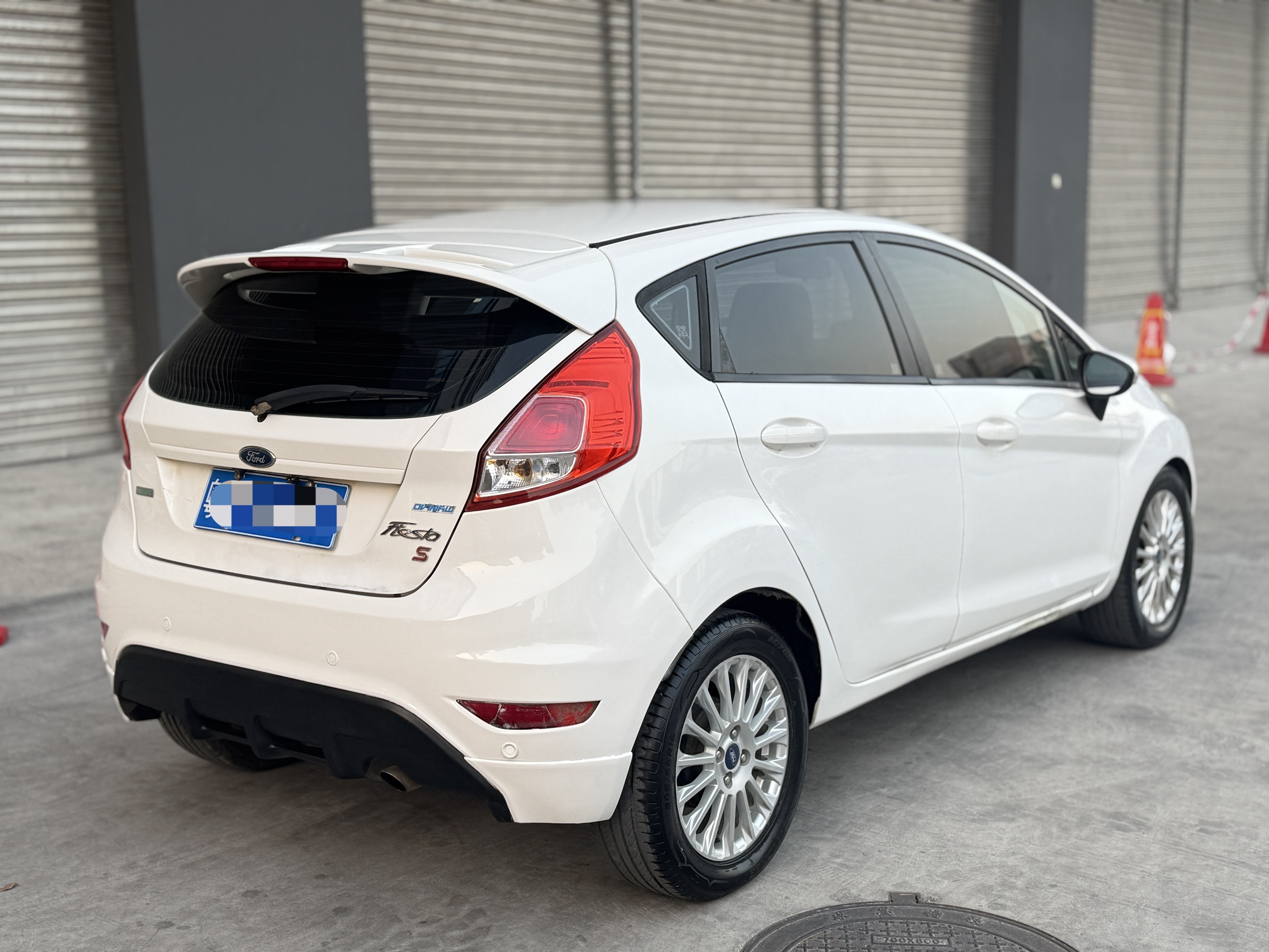 Ford Fiesta 2014 car image #3