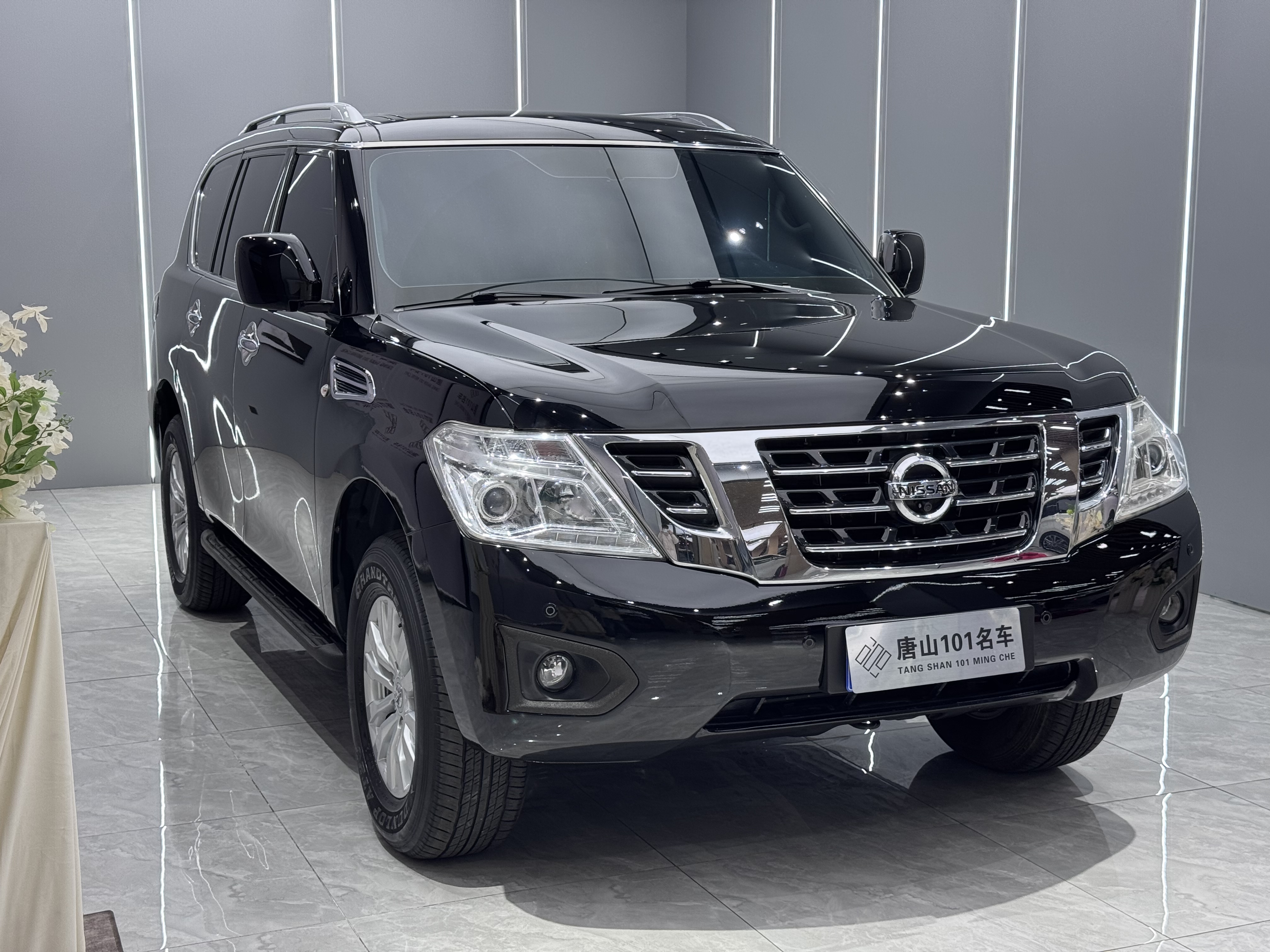 日产 途乐 2018 汽车图片 #3