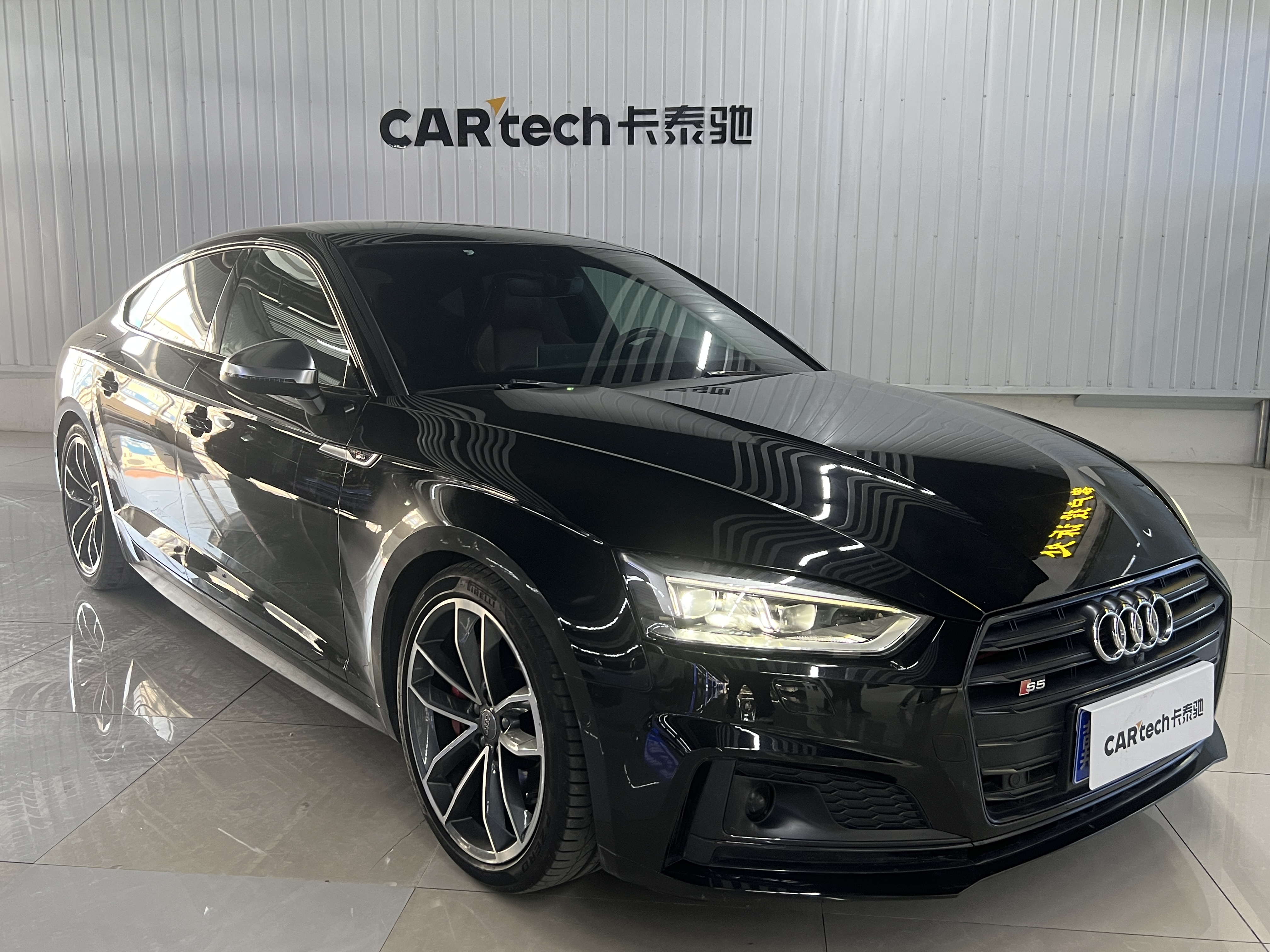 Audi S5 2019 car image #3