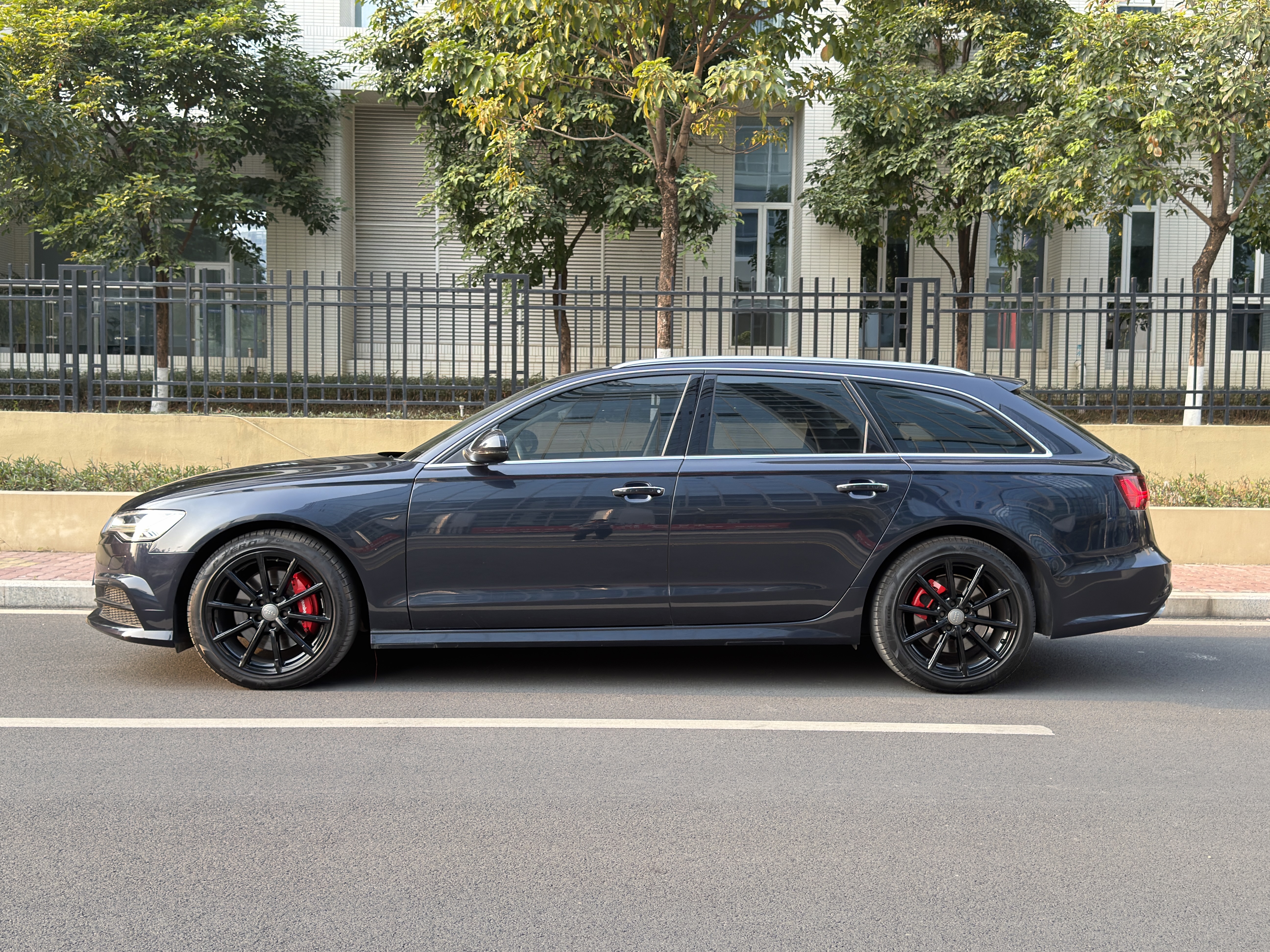 Audi A6 (Imported) 2018 #3 Audi A6 (Imported) 2018 car image #3