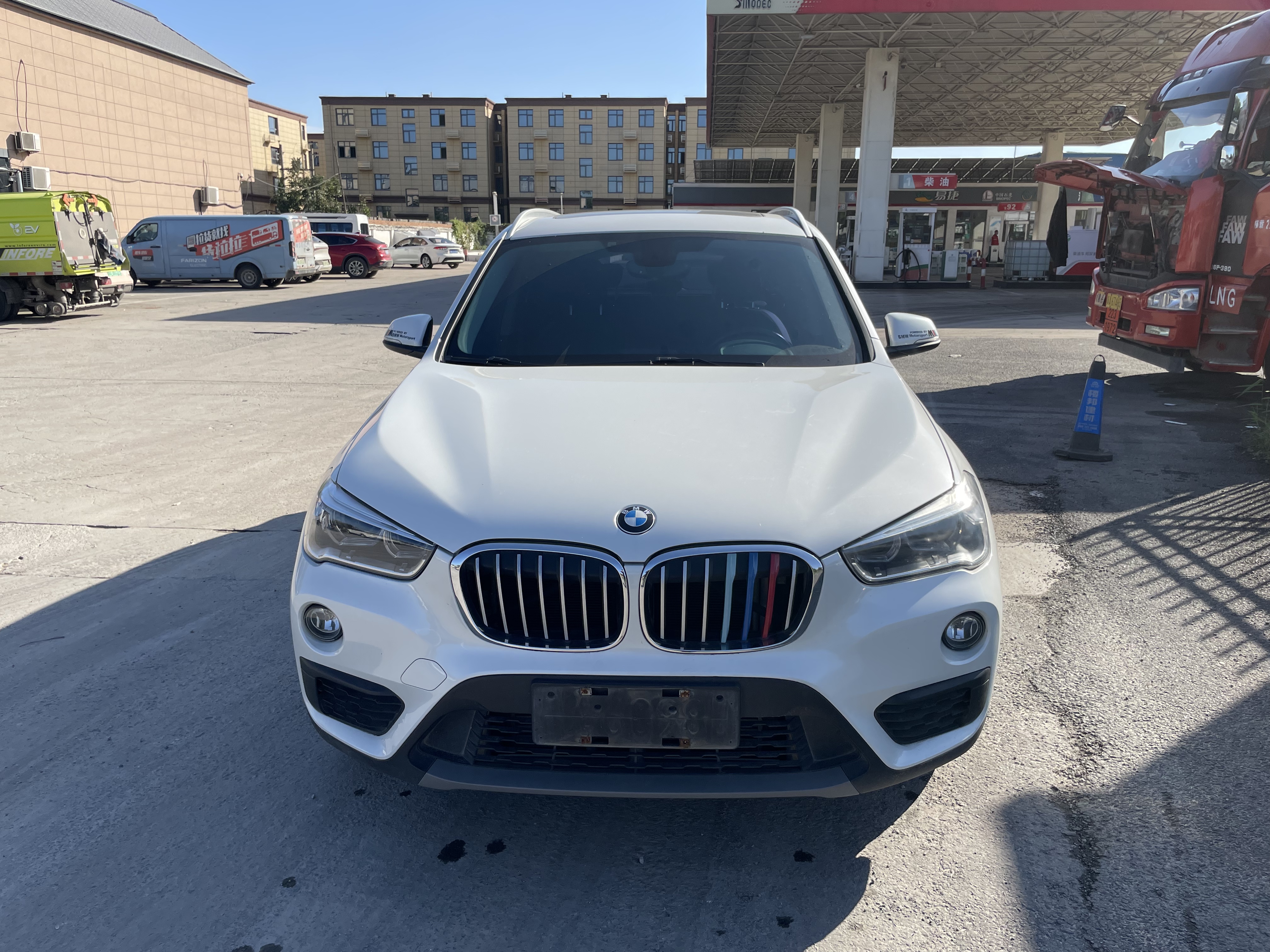 BMW X1 M35Li 2018 #3 BMW X1 M35Li 2018 car image #3