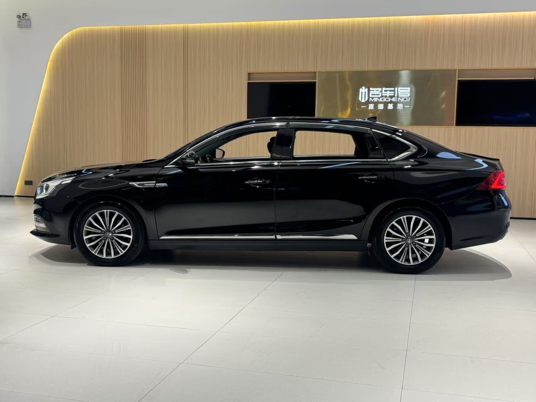 GAC Trumpchi GA8 2019 #3 GAC Trumpchi GA8 2019 car image #3