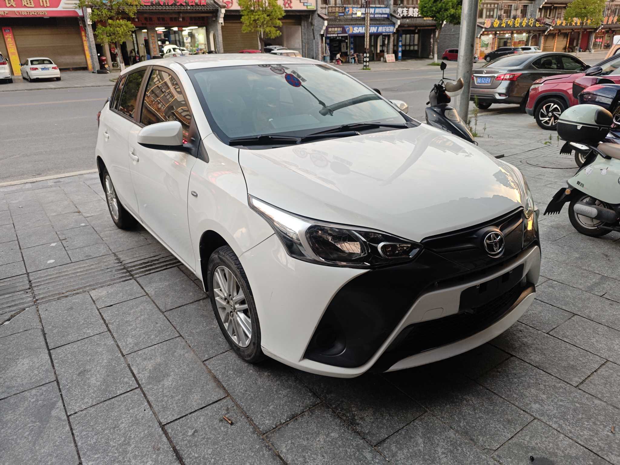 Toyota GR YARIS 2017 immagine di auto #3