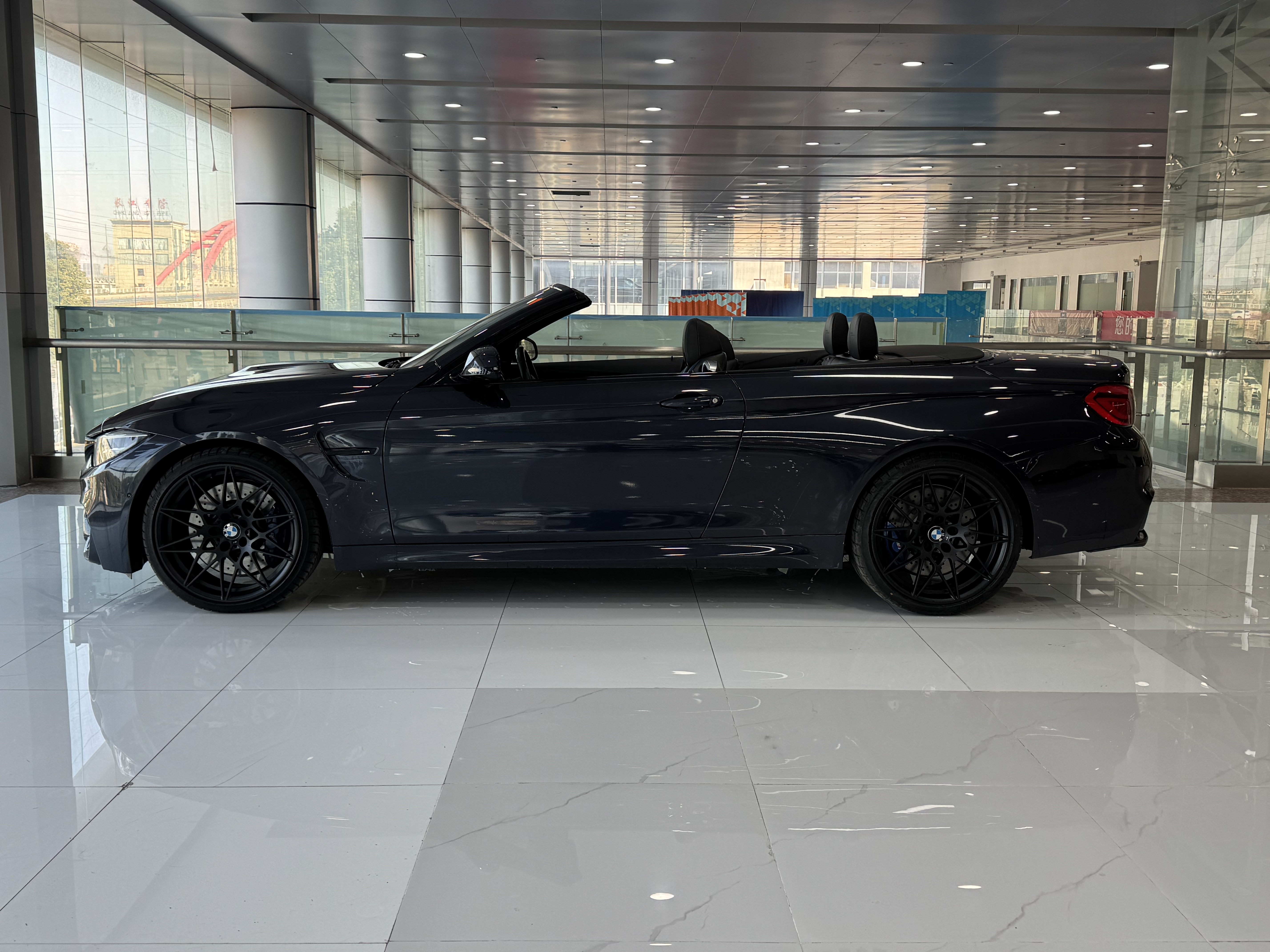 宝马 宝马M4 2019 汽车图片 #3