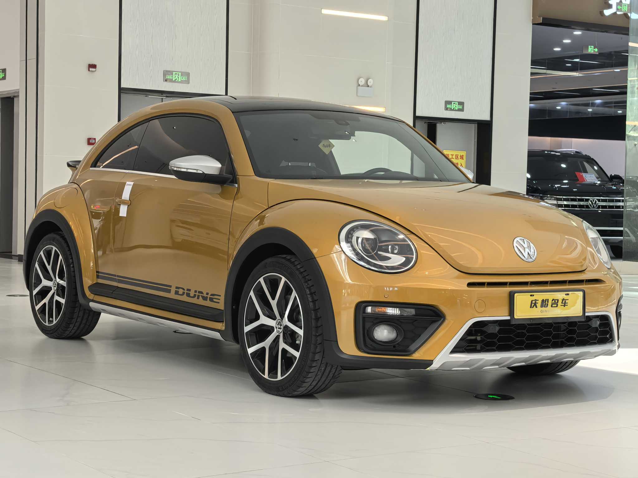 Volkswagen Beetle 2018 immagine di auto #3