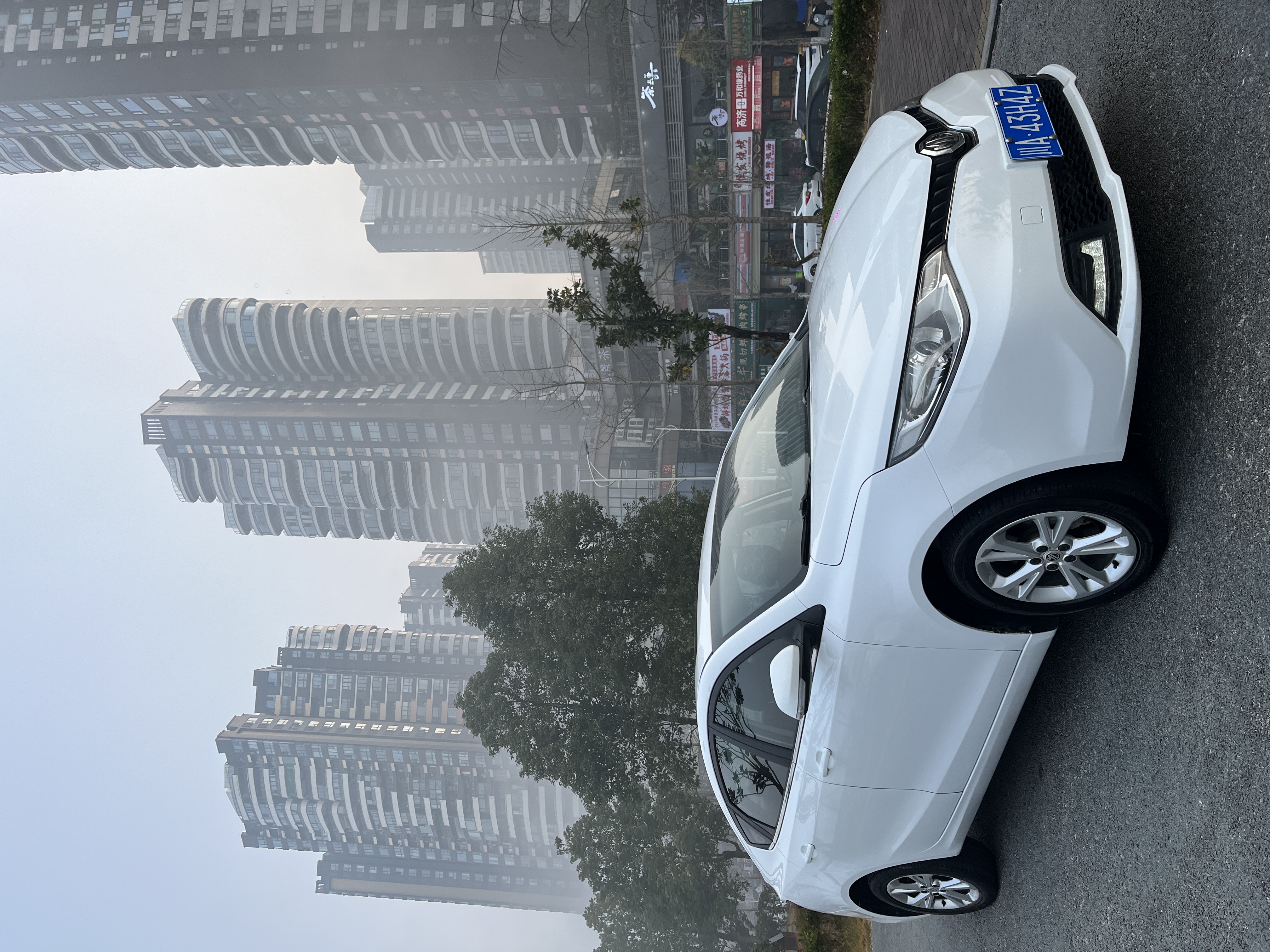 MG GT 2018 car image #3