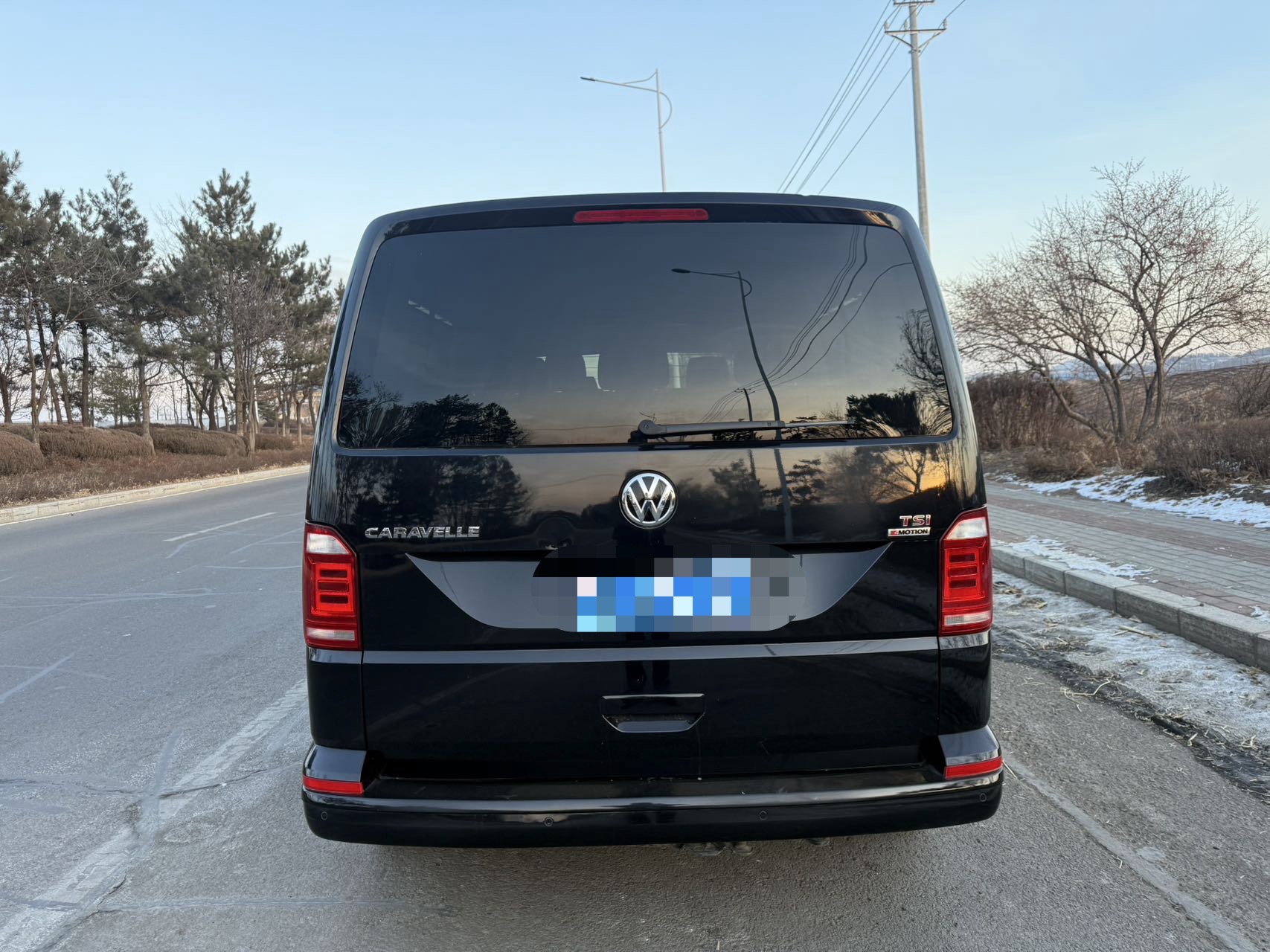 Volkswagen Caravelle 2018 car image #3