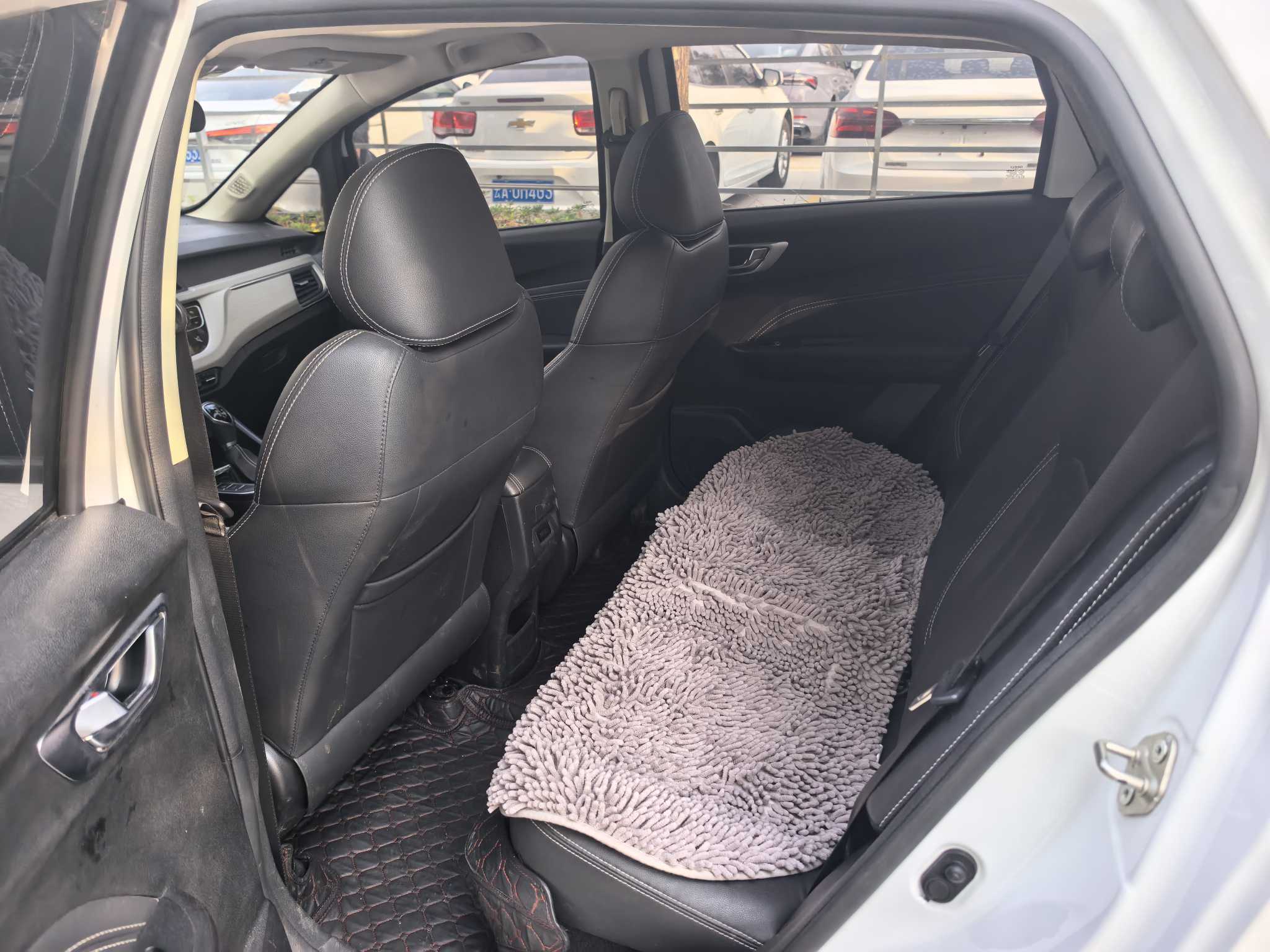 Vision X3 2020 car image #3