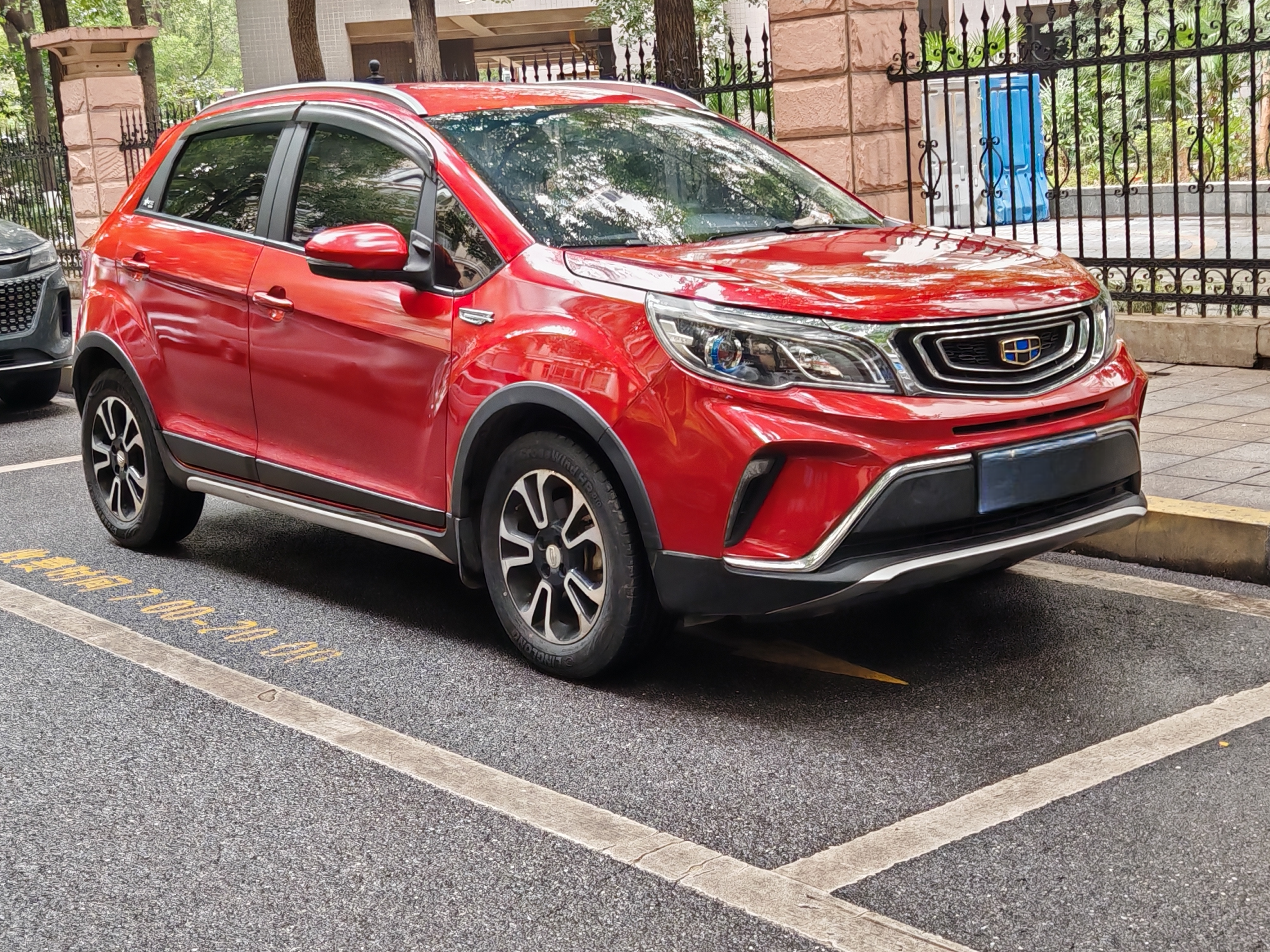 Vision X3 2018 car image #3