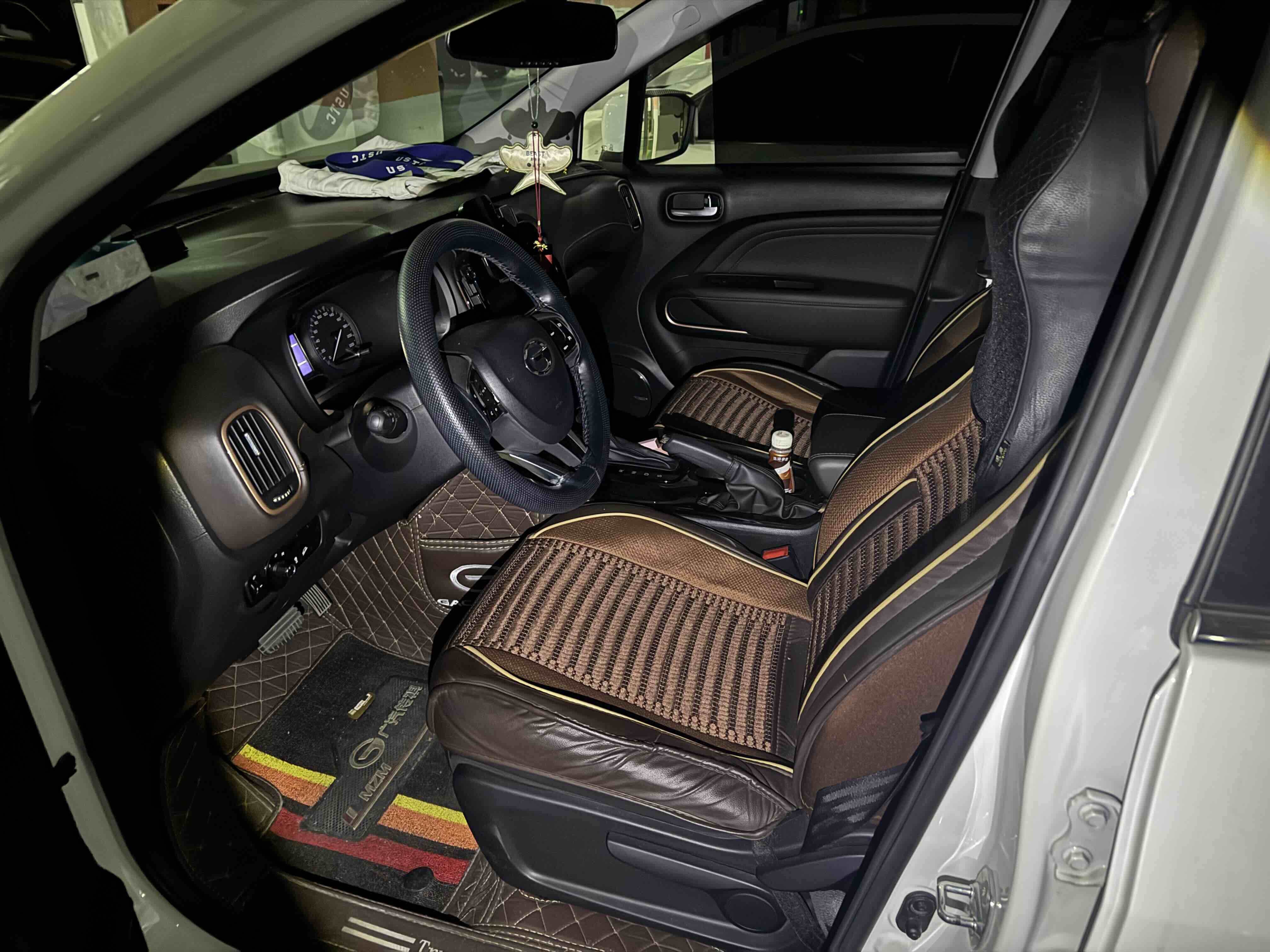 Forthing GS3 2019 #3 Forthing GS3 2019 car image #3