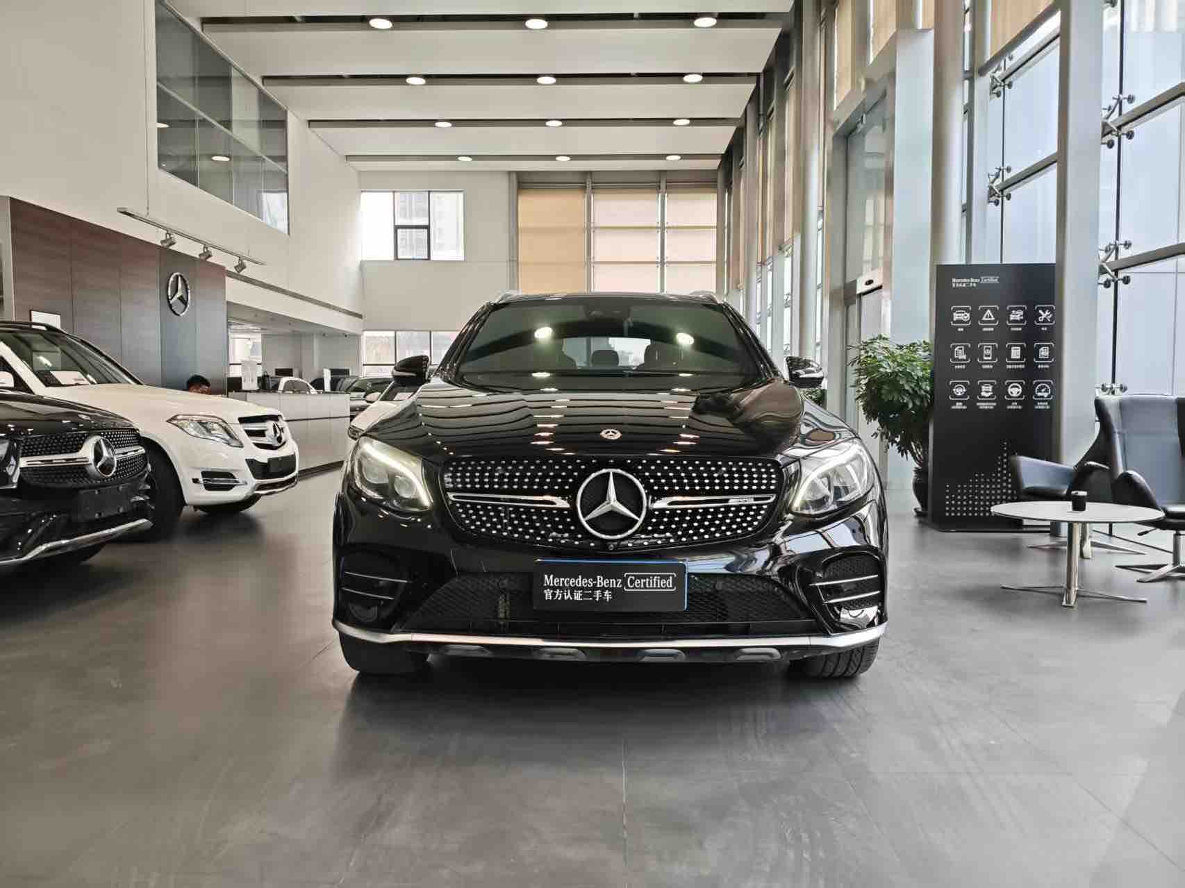 Mercedes-Benz GLC AMG 2019 immagine di auto #3