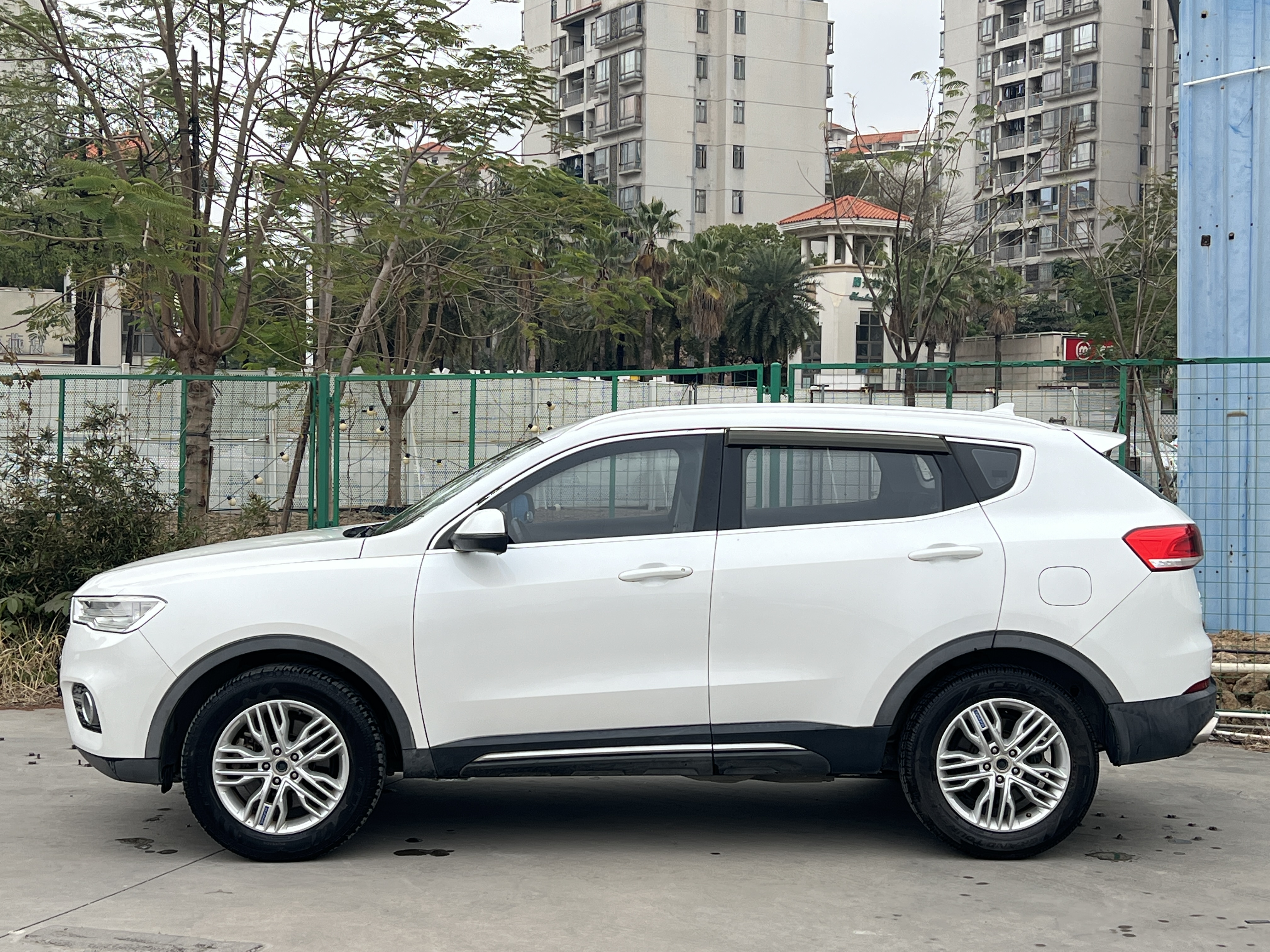 Haval H6 2017 #3 Haval H6 2017 immagine di auto #3