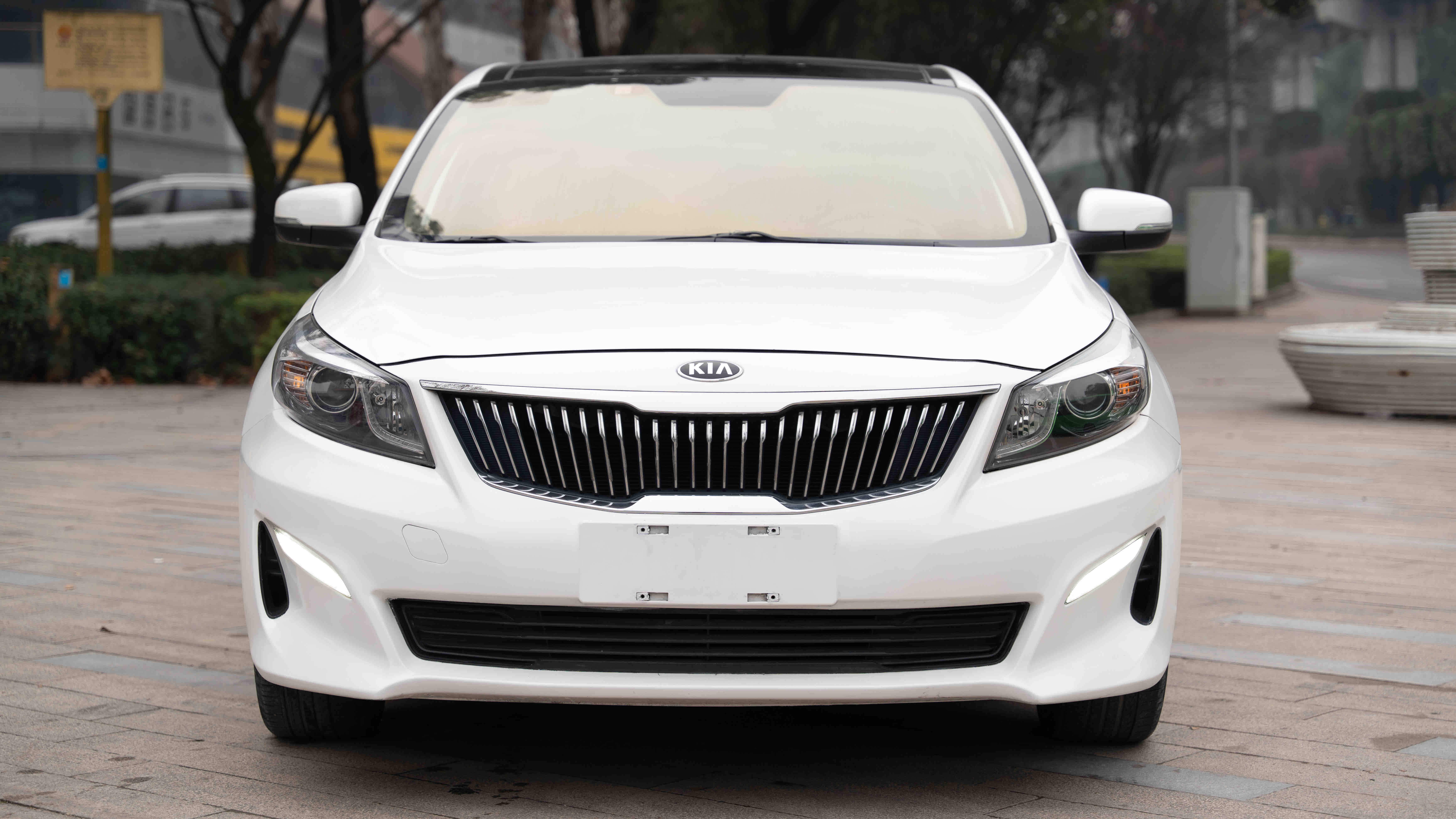 Kia K5 2019 immagine di auto #3