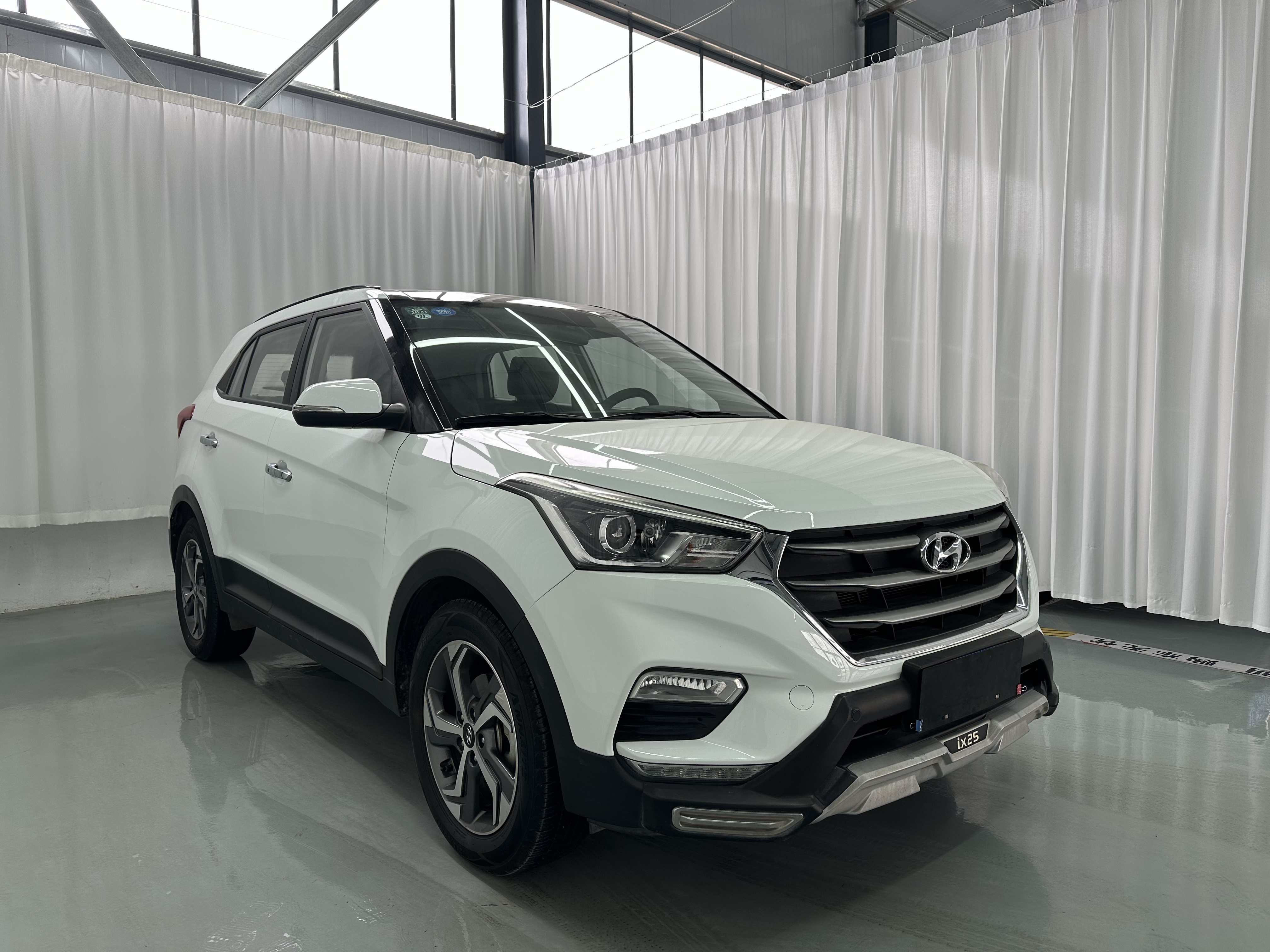 Hyundai ix25 2019 car image #3