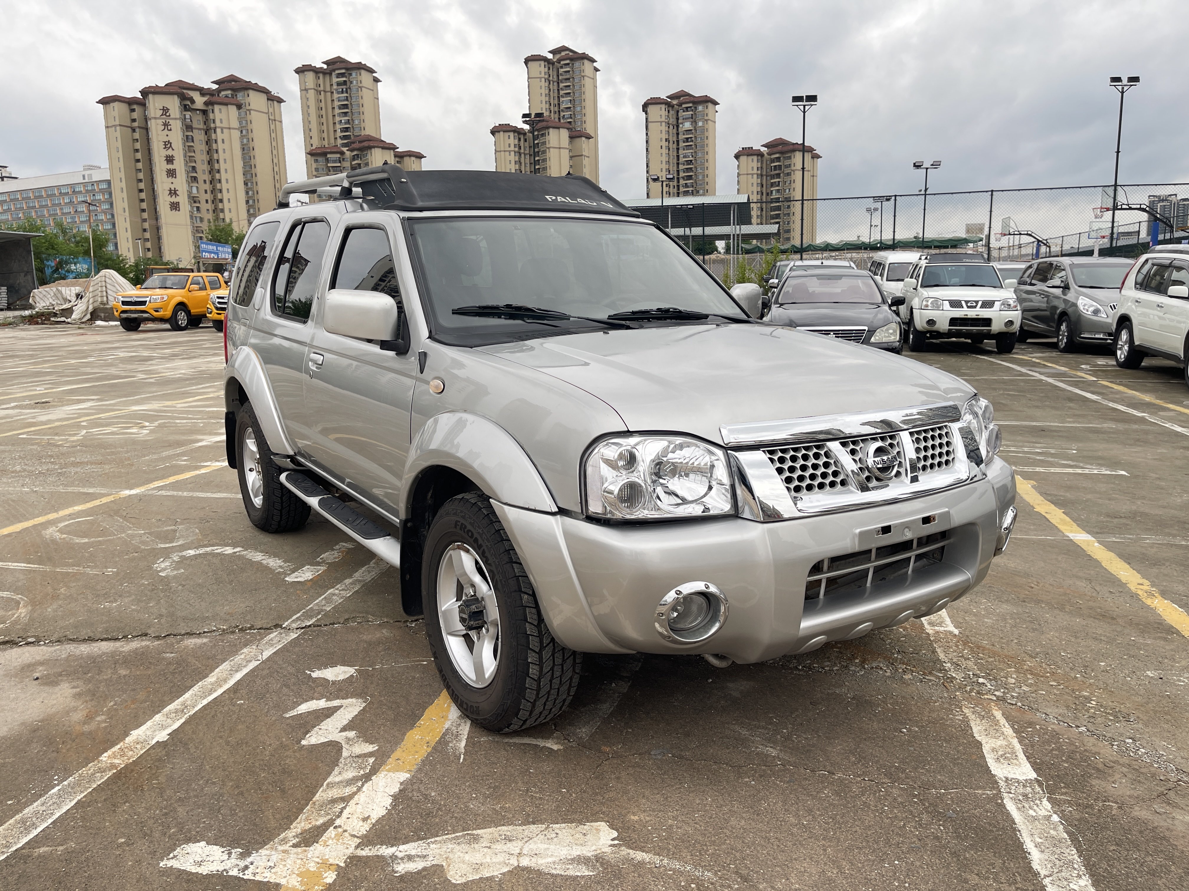 日产 日产帕拉丁 2011 汽车图片 #3