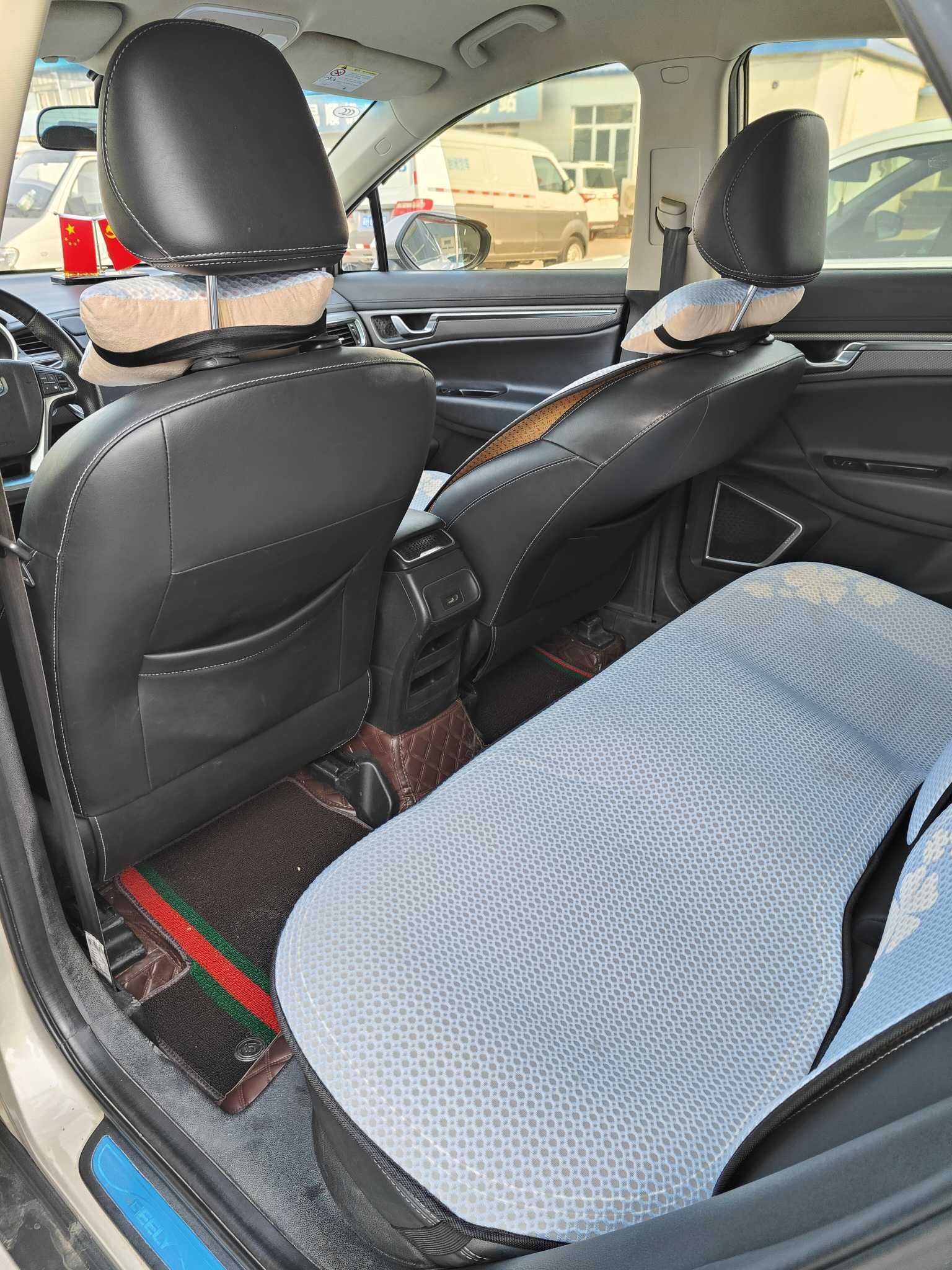 Emgrand GS 2018 car image #3