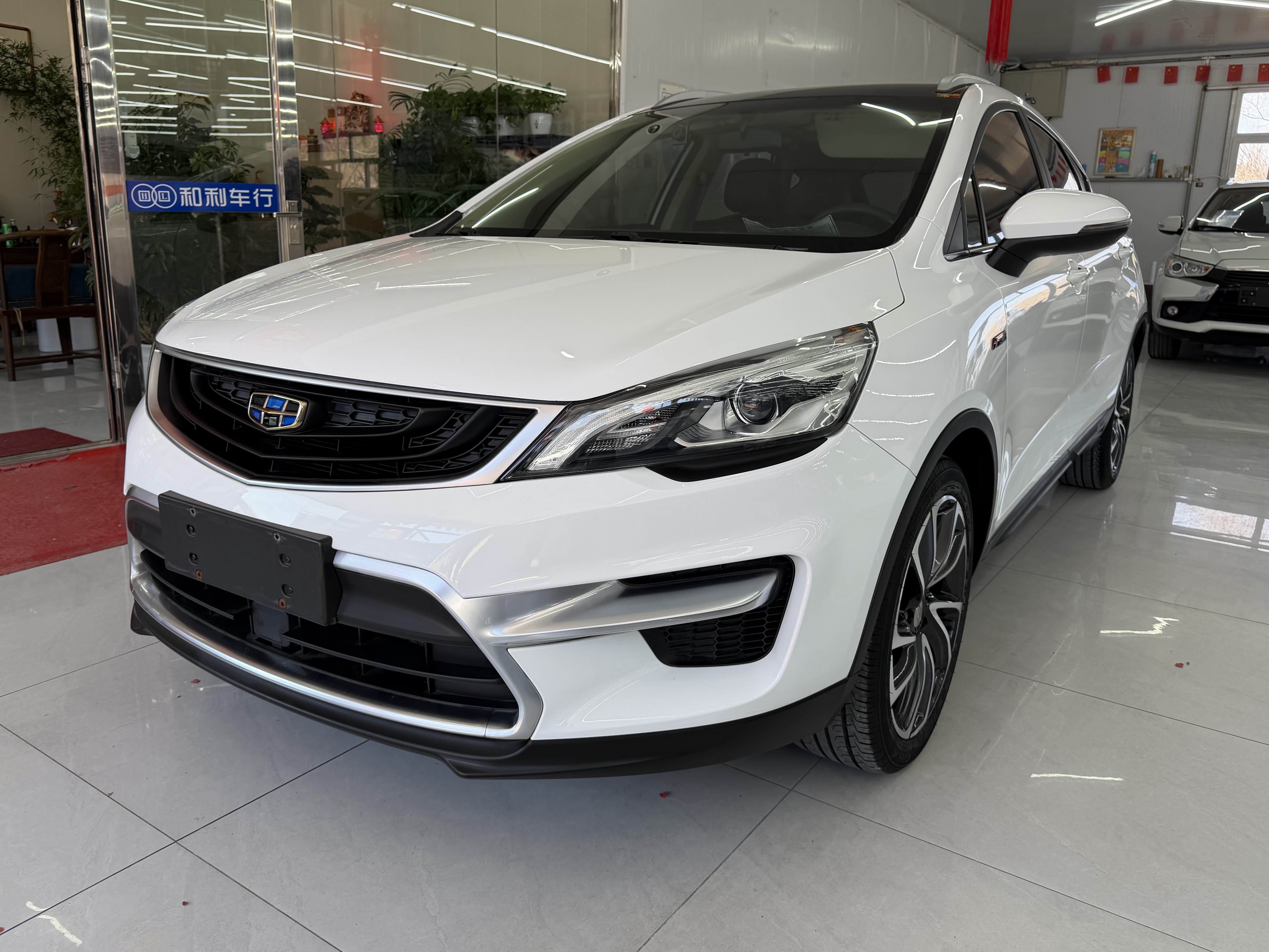 GEELY Emgrand GS 2018 car image #3