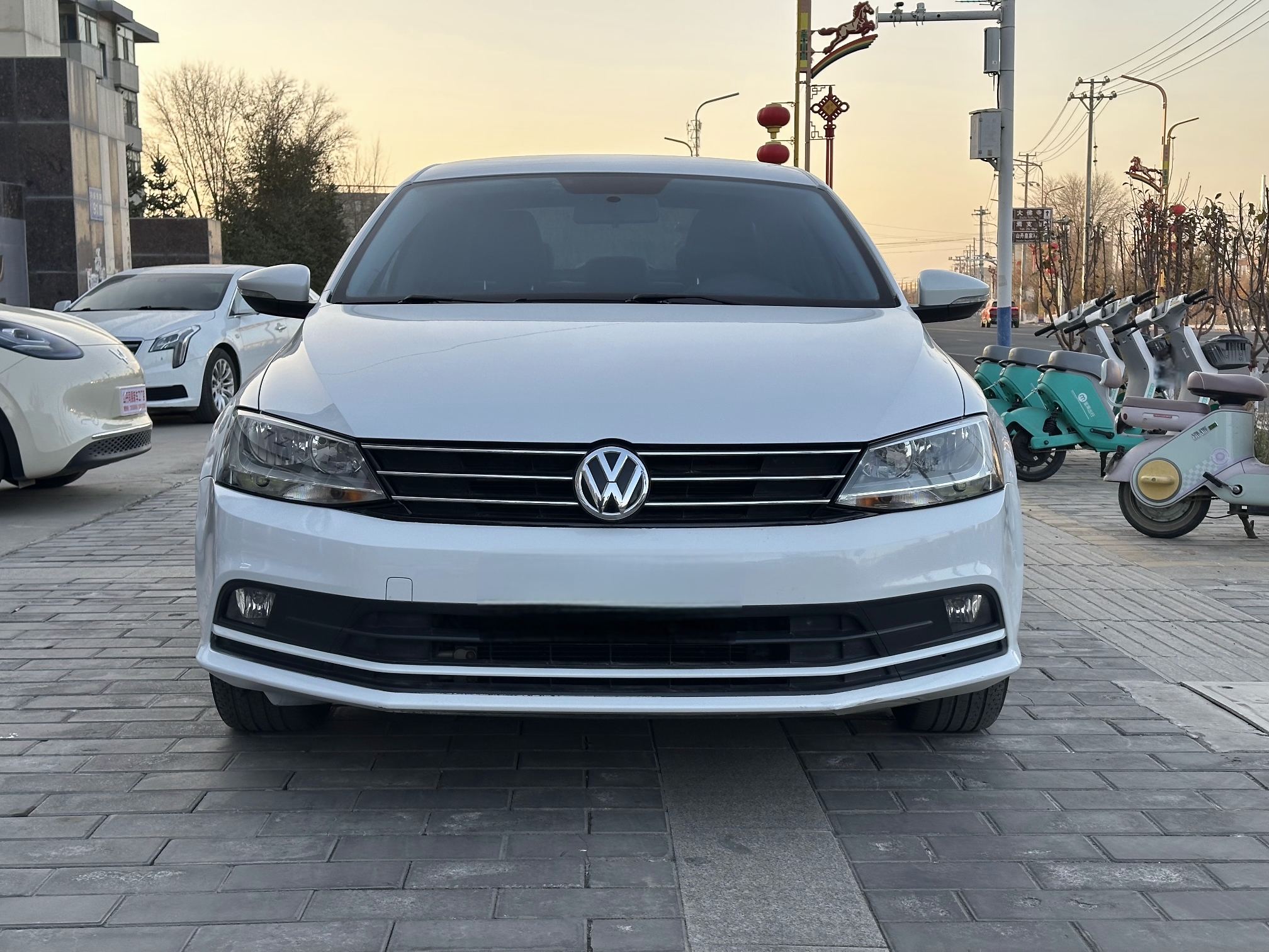 Volkswagen Sagitar 2019 immagine di auto #3