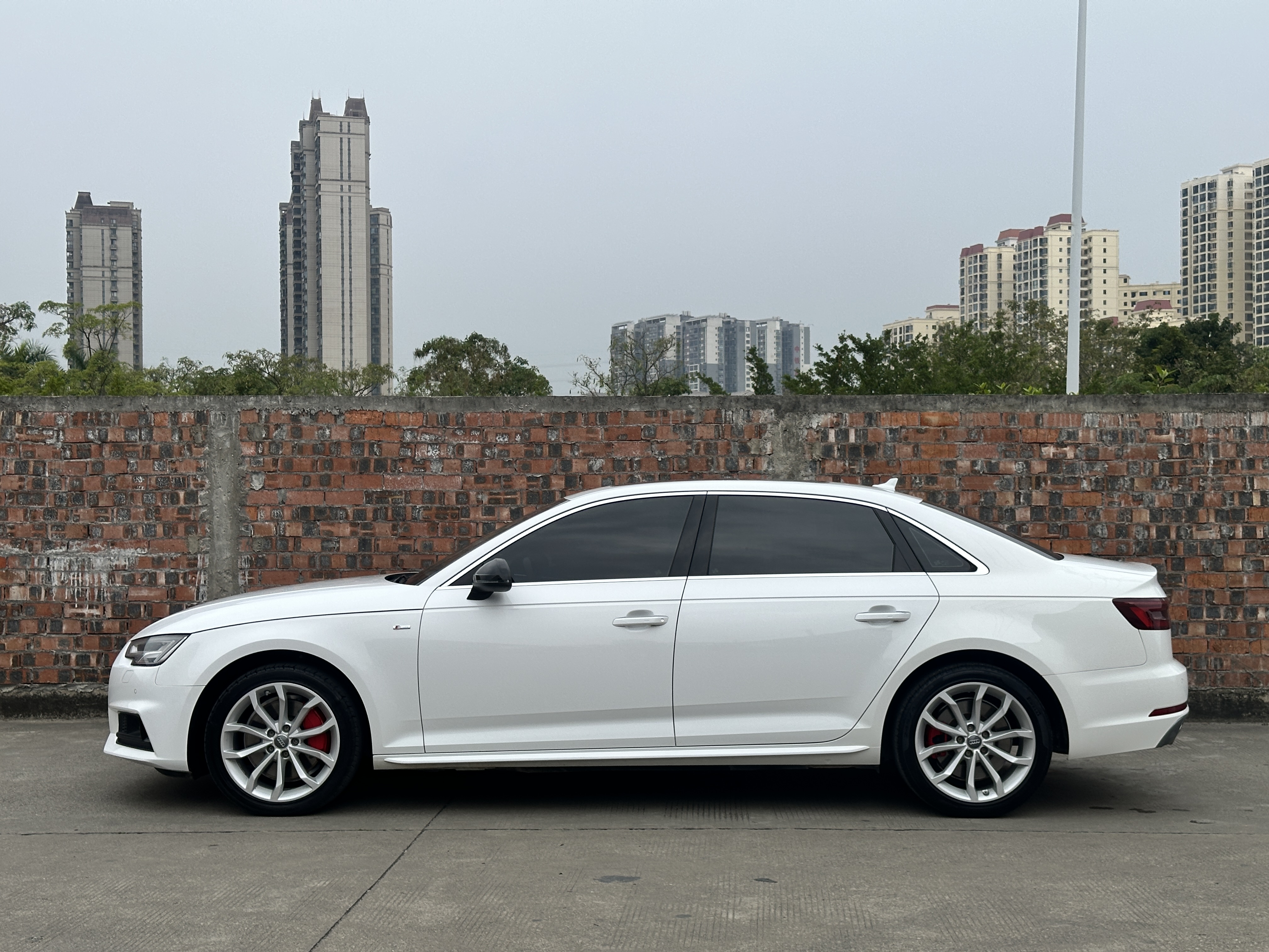Audi A4L 2018 #3 Audi A4L 2018 car image #3