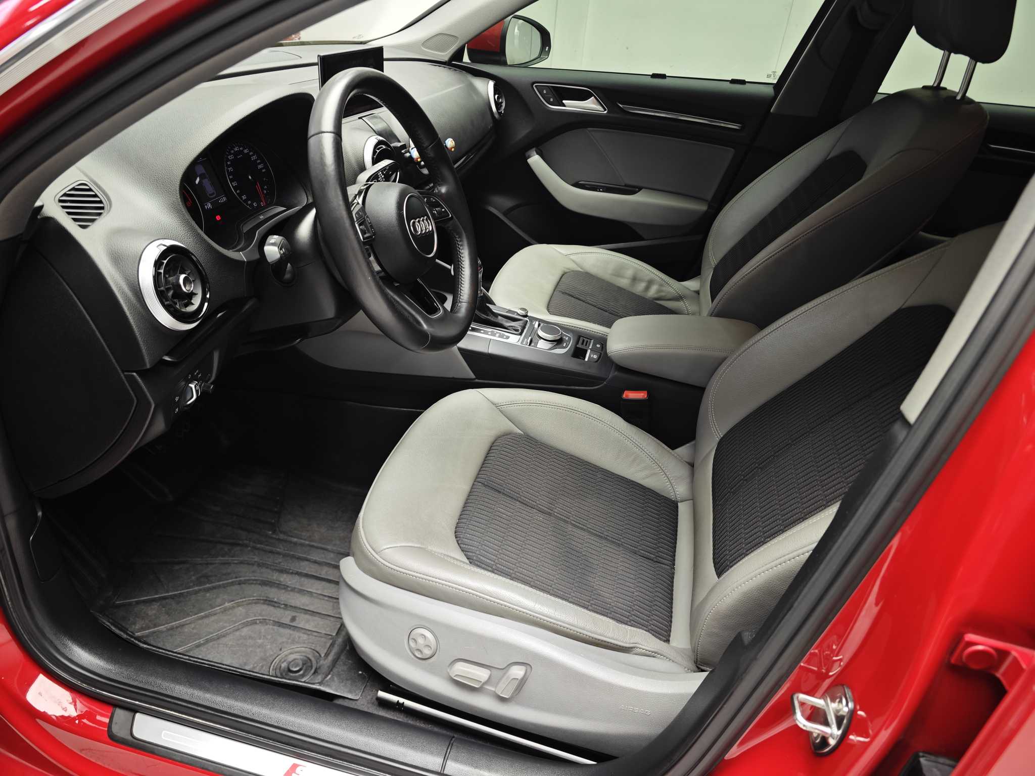 Audi A3 2018 #3 Audi A3 2018 car image #3