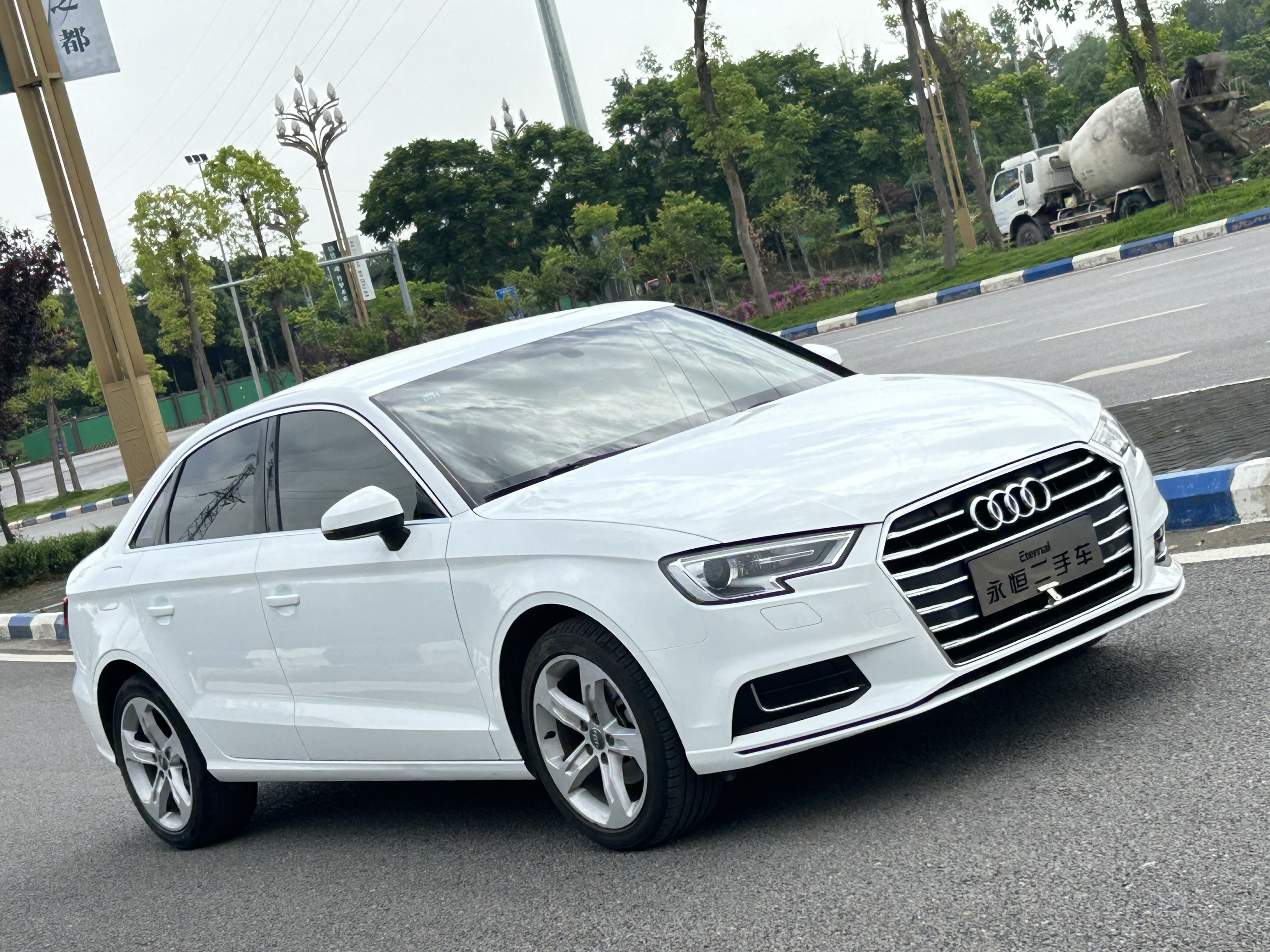 Audi A3 2019 car image #3