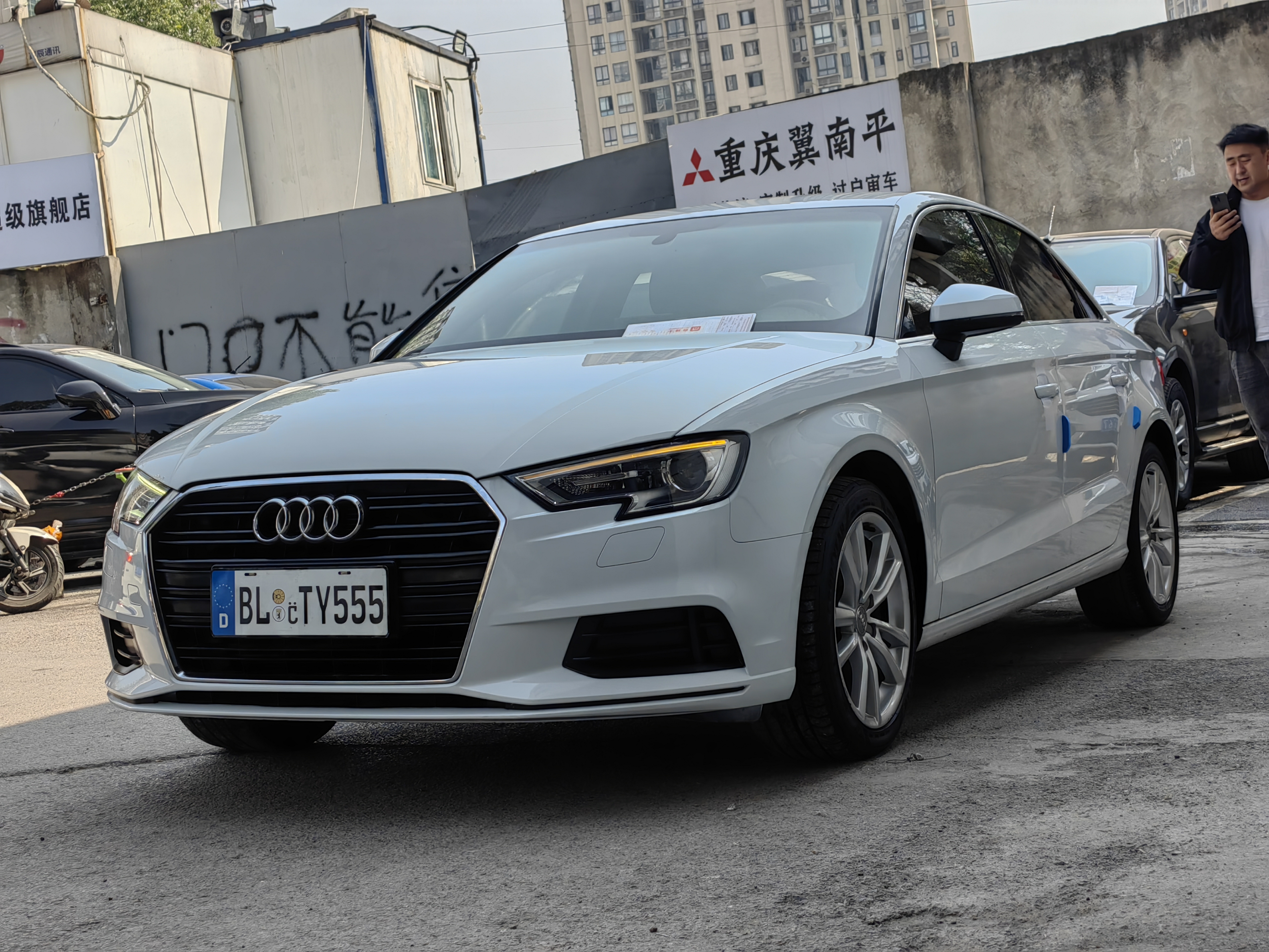 Audi A3 2018 car image #3