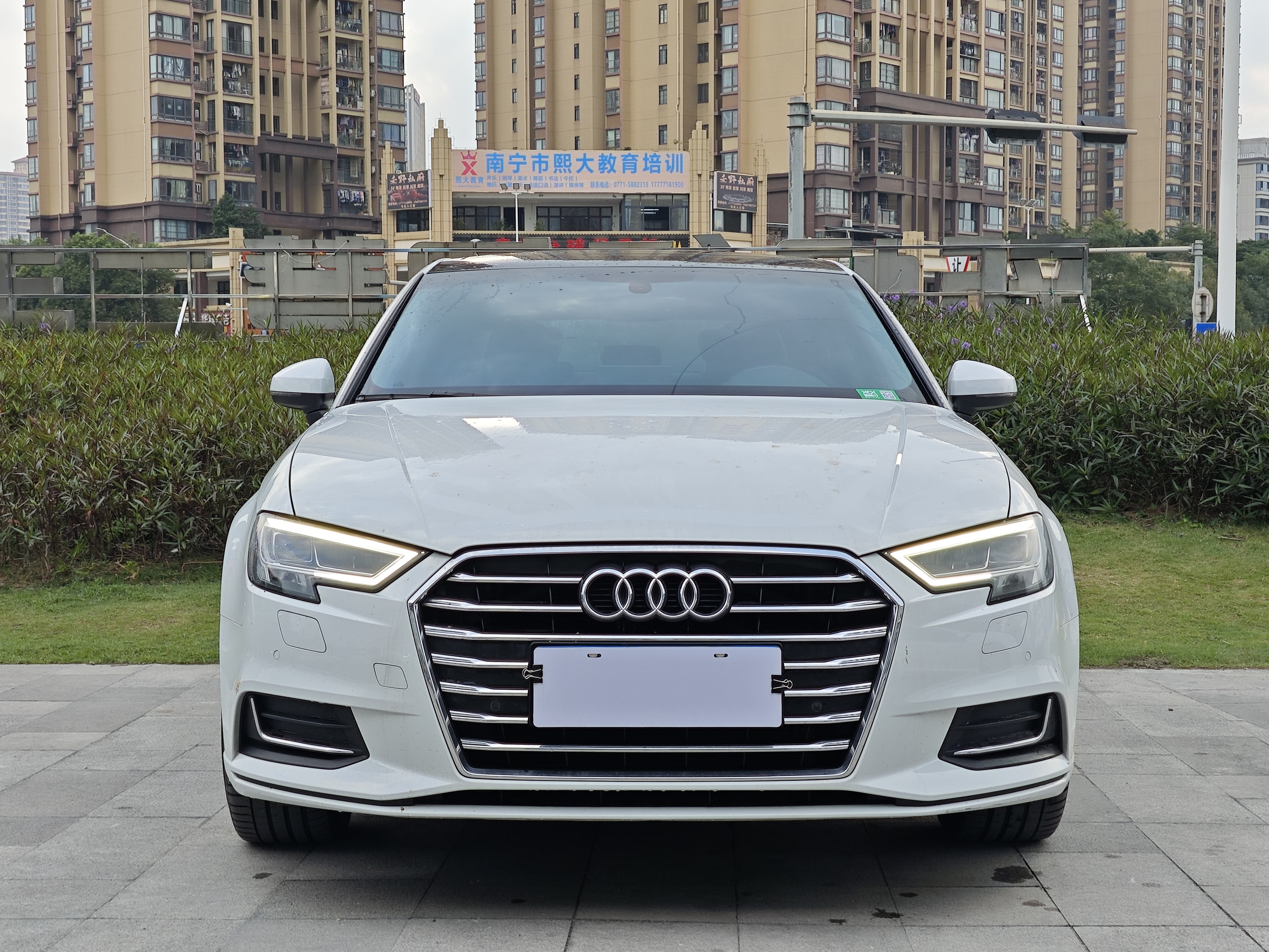Audi A3 2018 car image #3