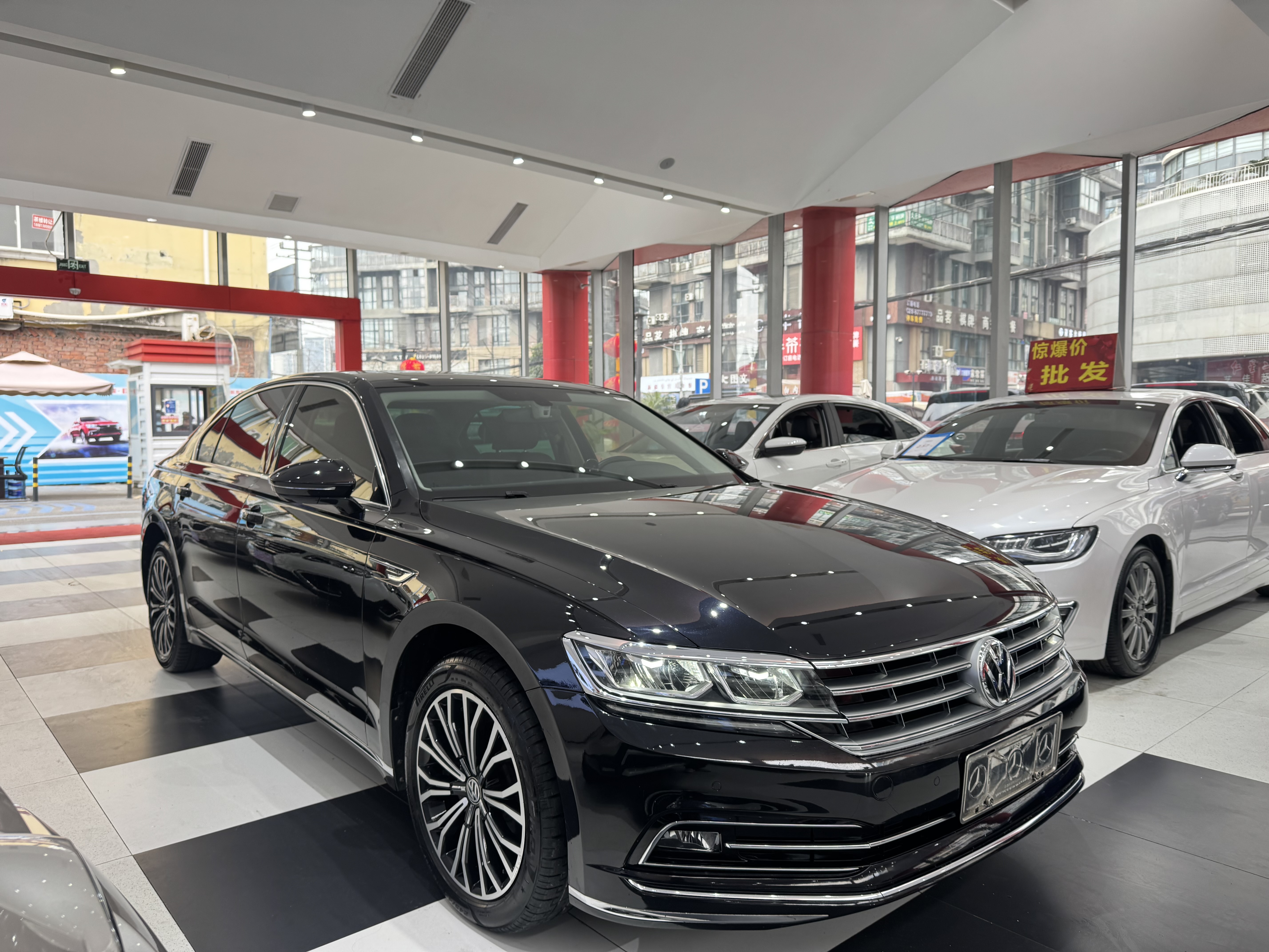 Volkswagen Phideon 2018 immagine di auto #3