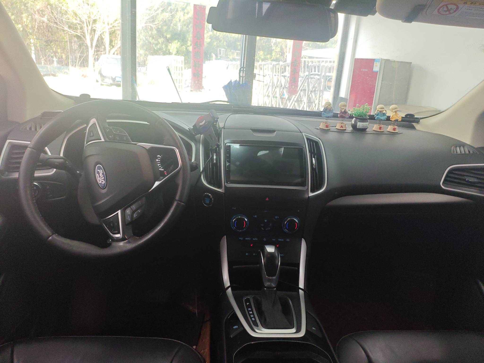 Ford Edge 2018 صورة سيارة #3