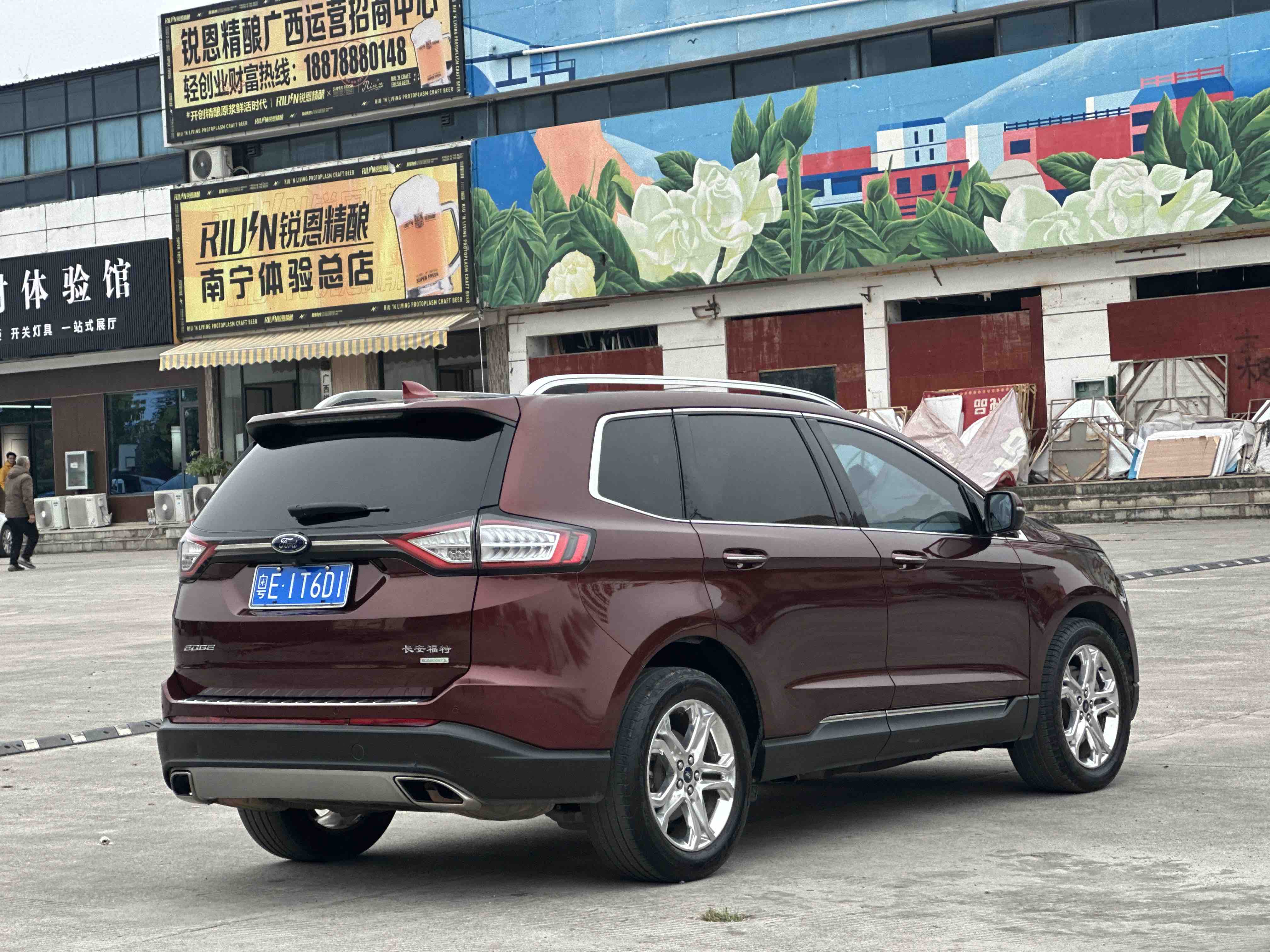 Ford Edge 2018 car image #3