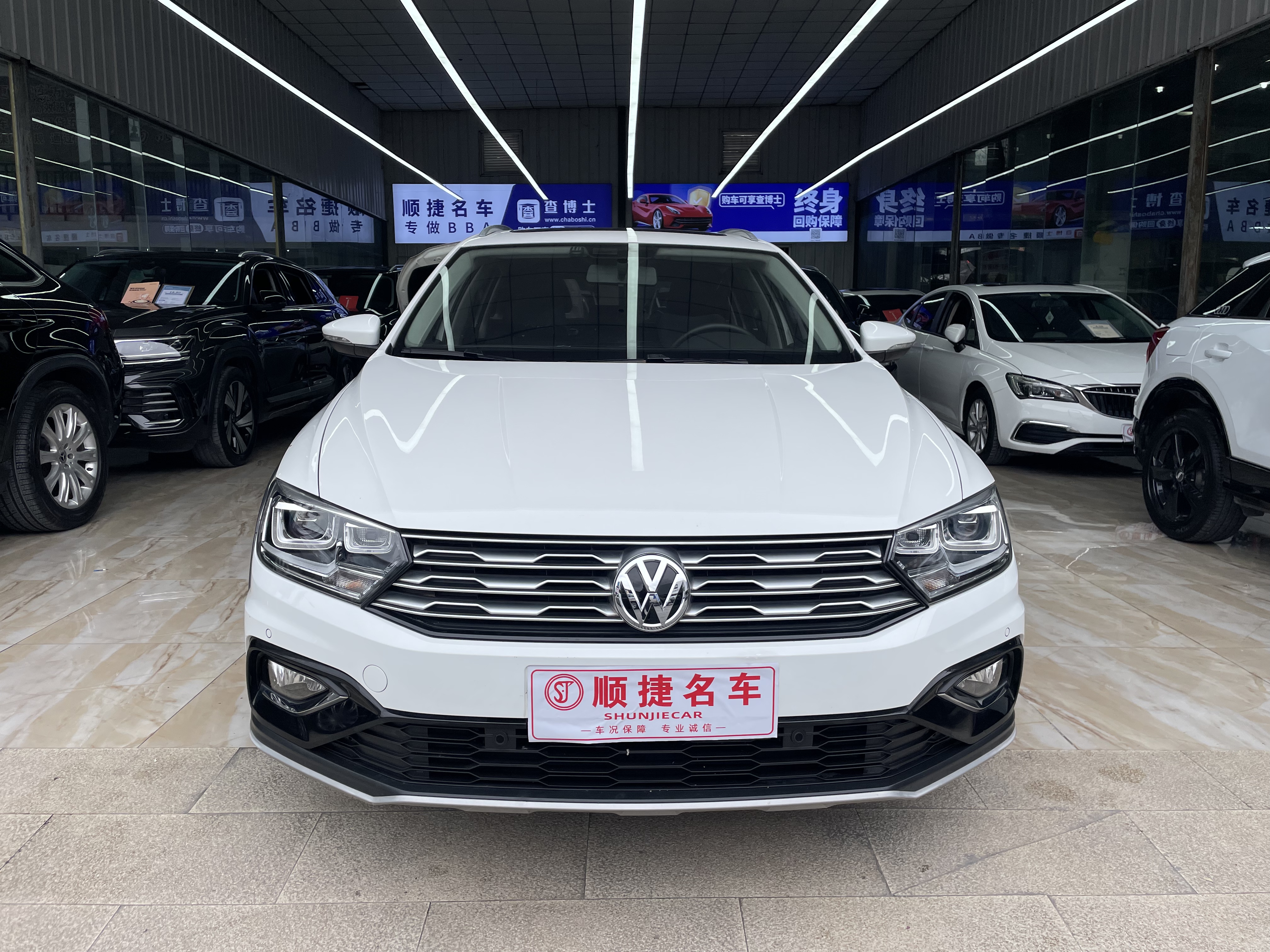 Volkswagen C-Trek 2018 immagine di auto #3