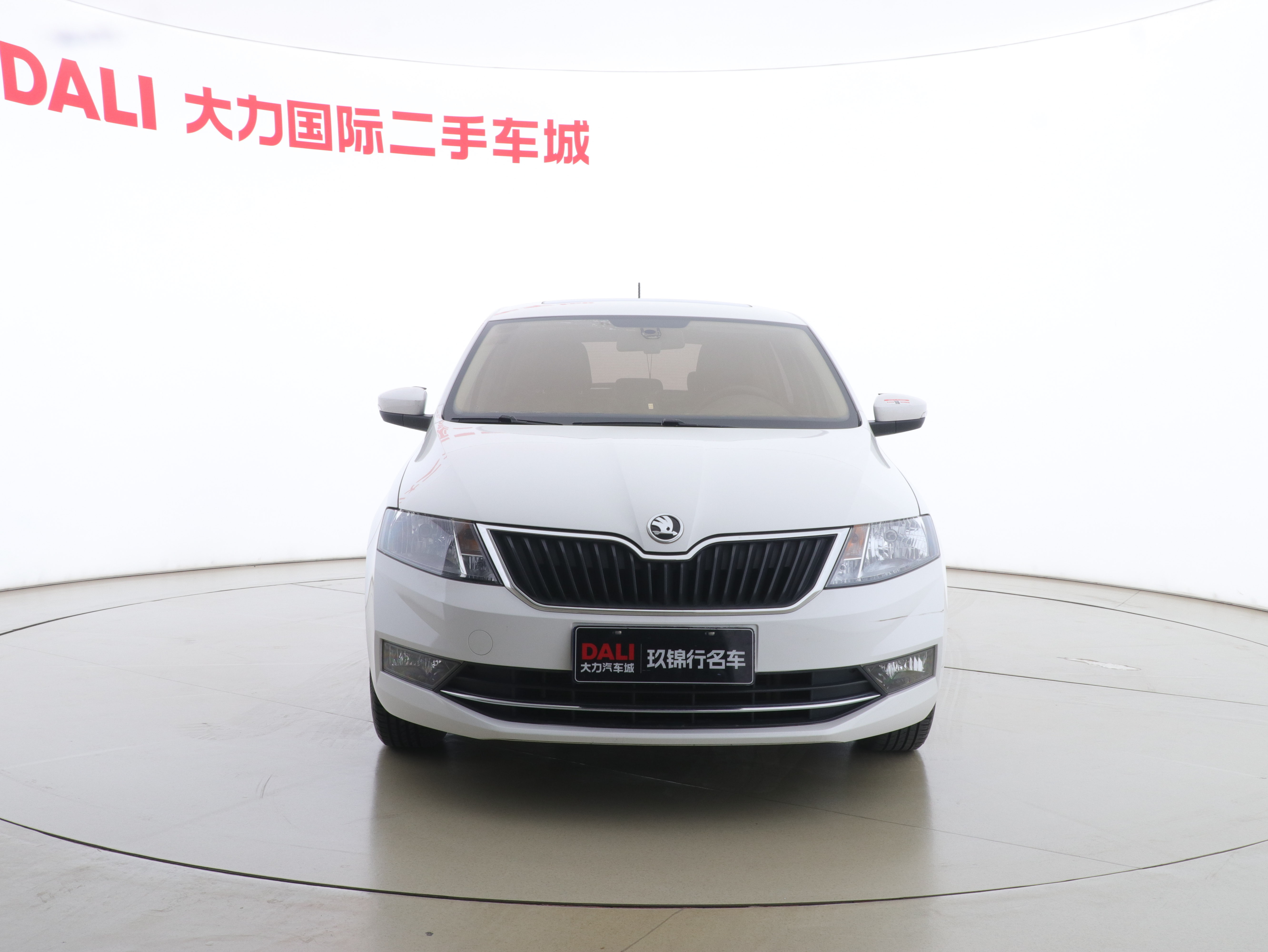 Skoda Rapid Spaceback 2018 immagine di auto #3