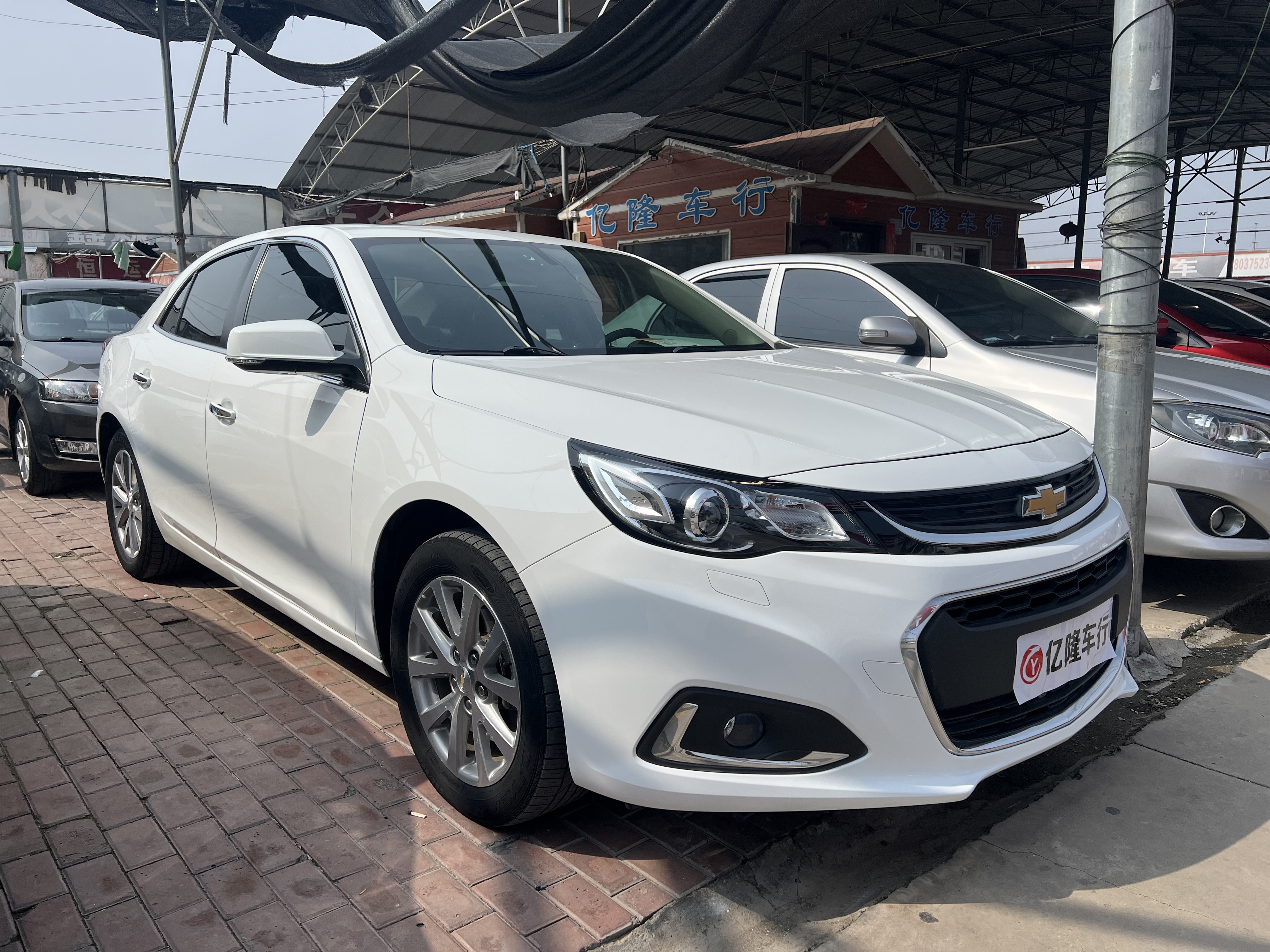 Chevrolet Malibu 2018 car image #3